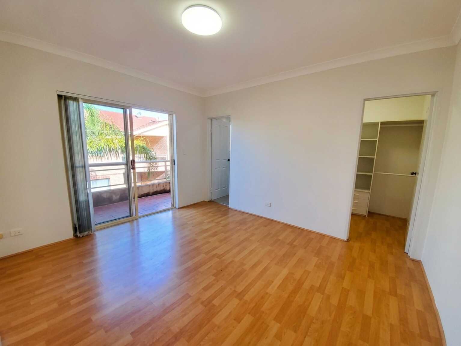 13A/12-16 West St Hurstville