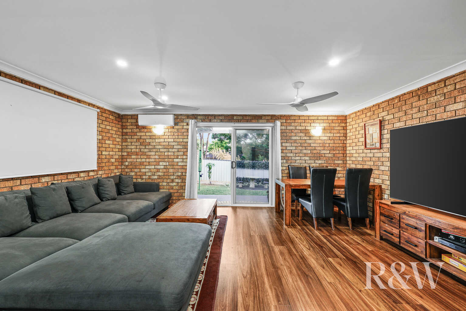 3 OMARU CRESCENT Bradbury 3 OMARU CRESCENT Bradbury