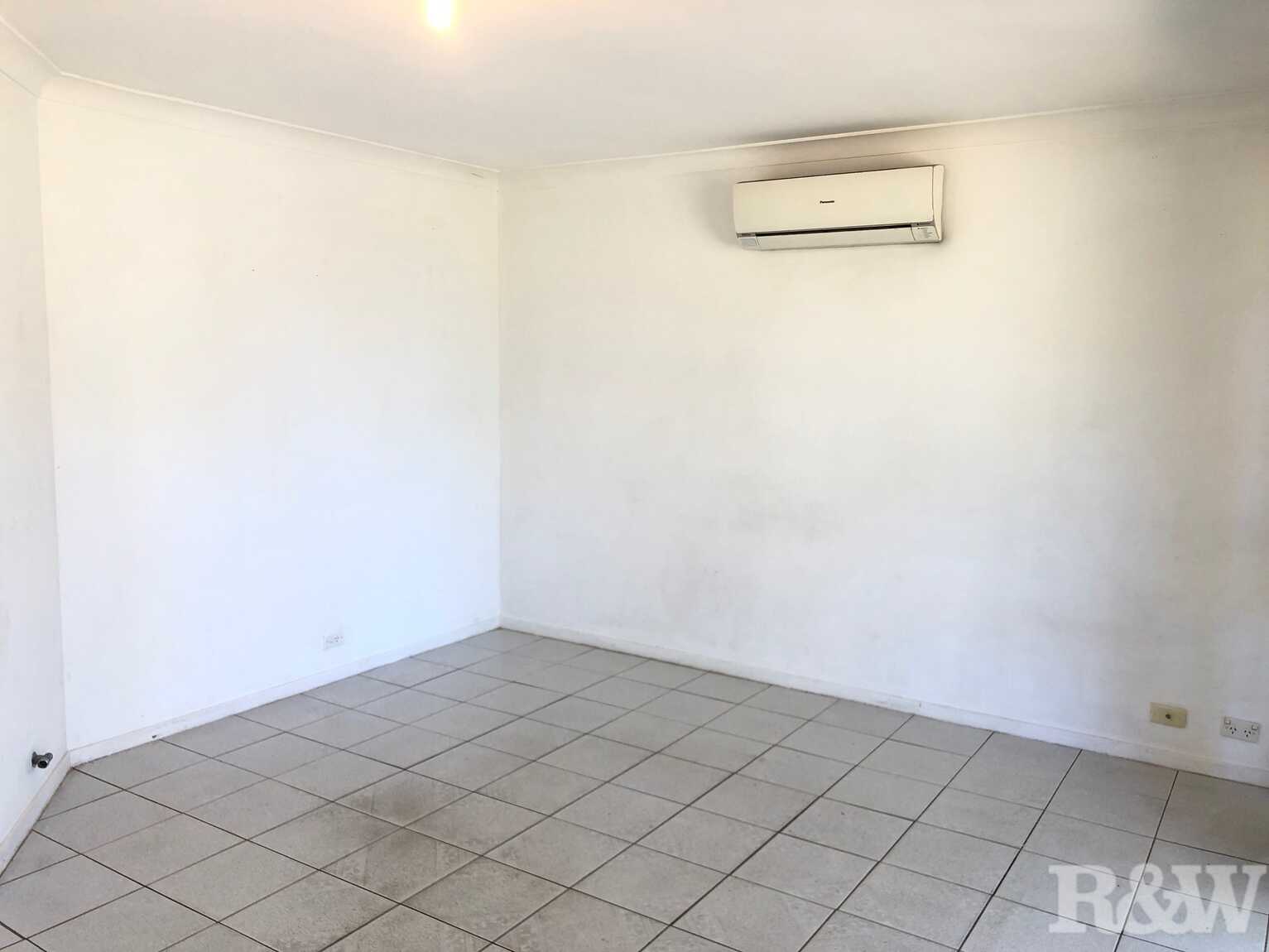12 Camphorlaurel Court Doonside