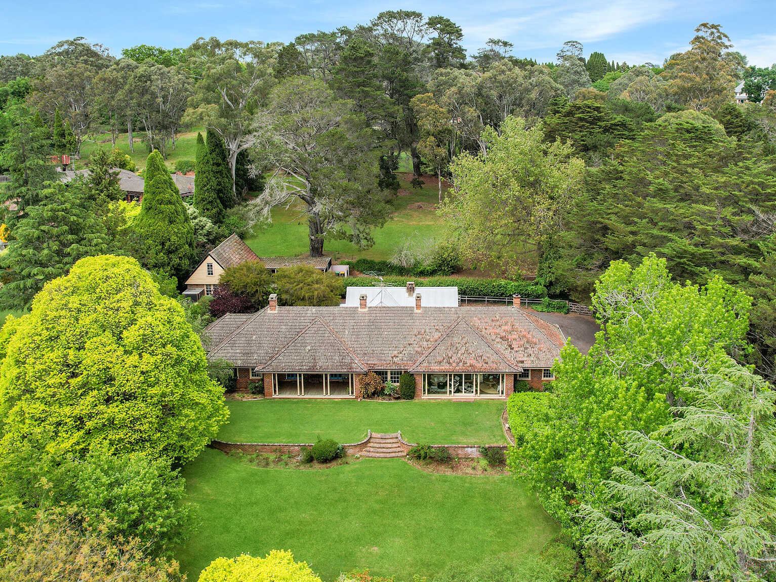 31-33 Robertson Road Moss Vale 31-33 Robertson Road Moss Vale