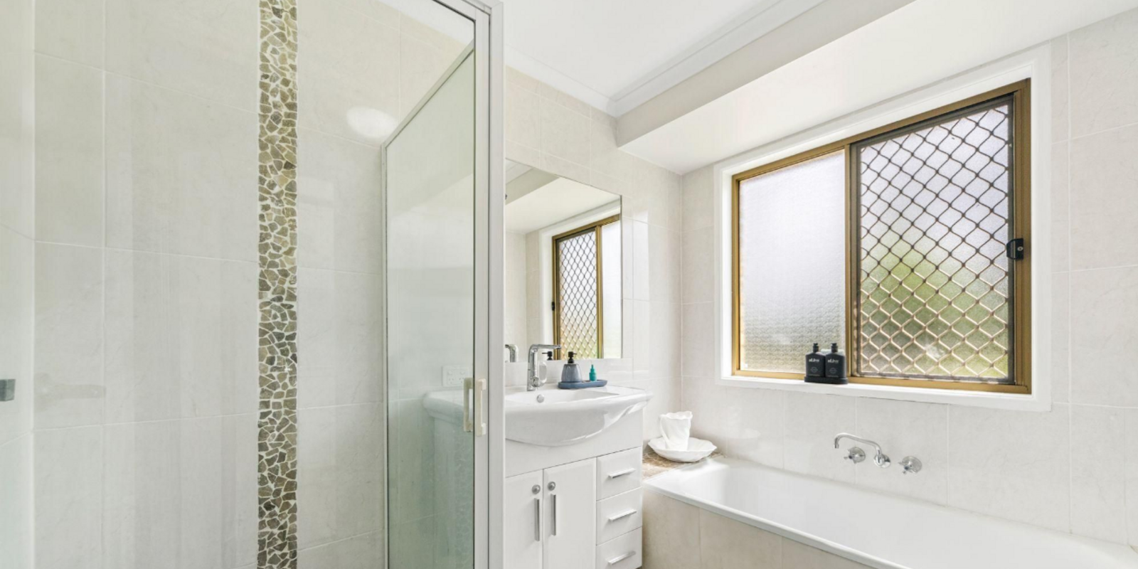 135 - 137 Smiths Road Caboolture 135 - 137 Smiths Road Caboolture