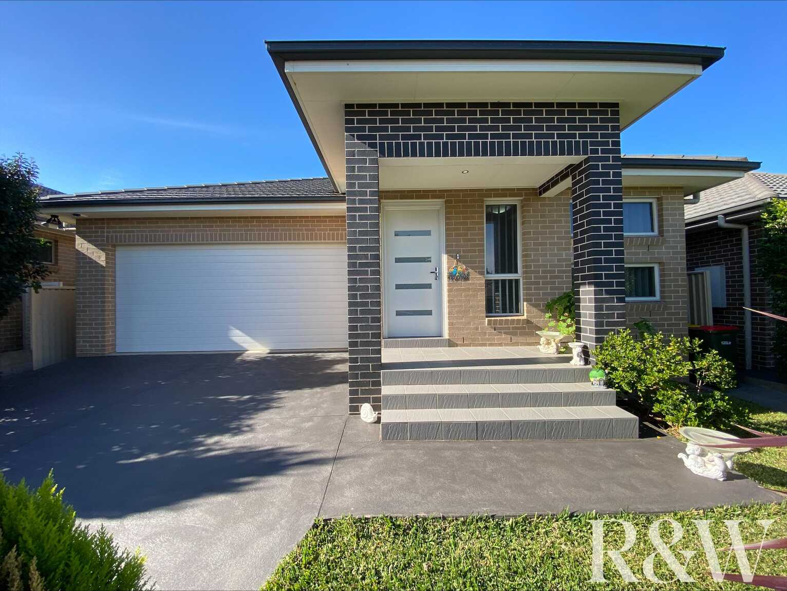71 Richards Loop Oran Park 71 Richards Loop Oran Park