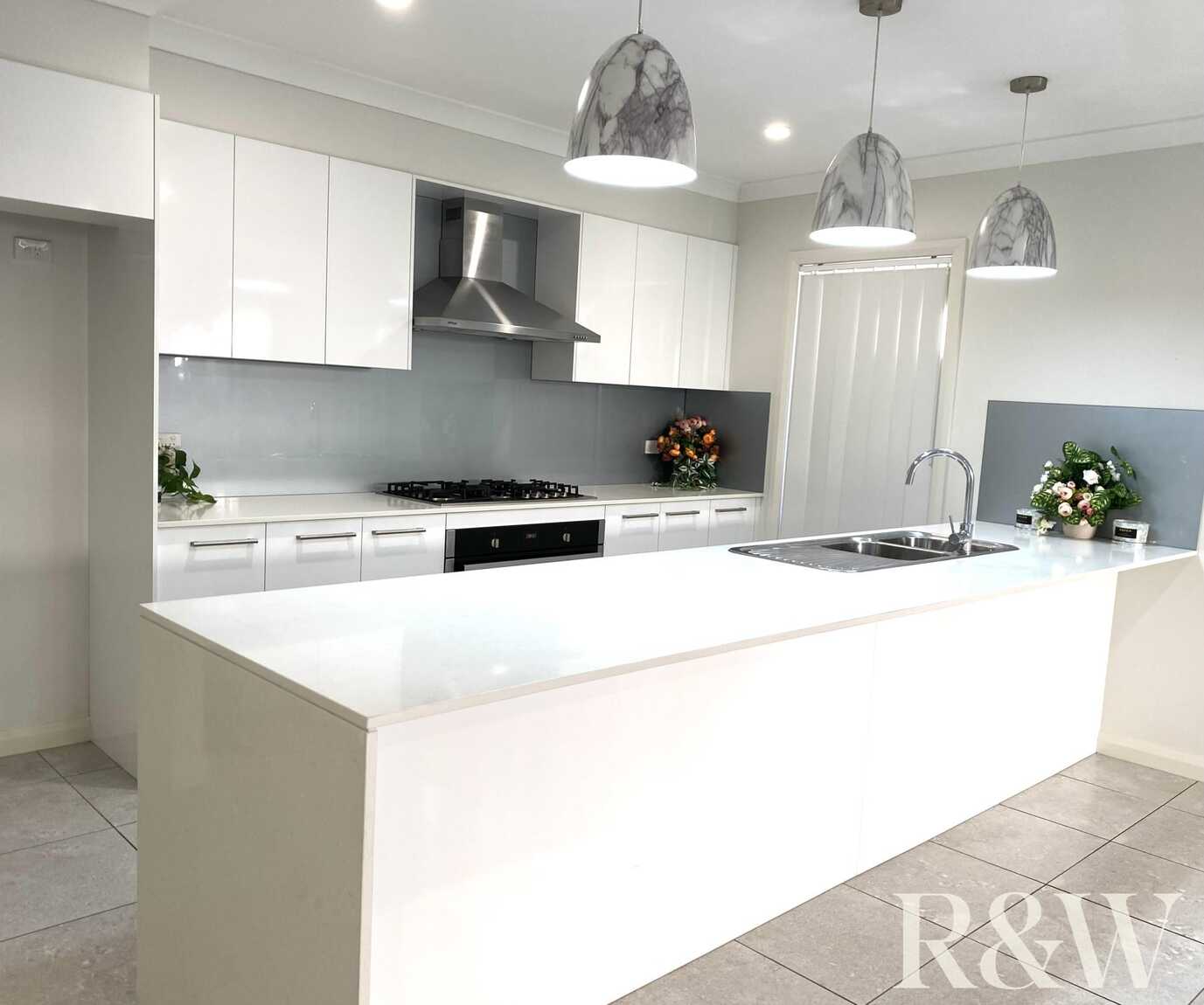 71 Richards Loop Oran Park
