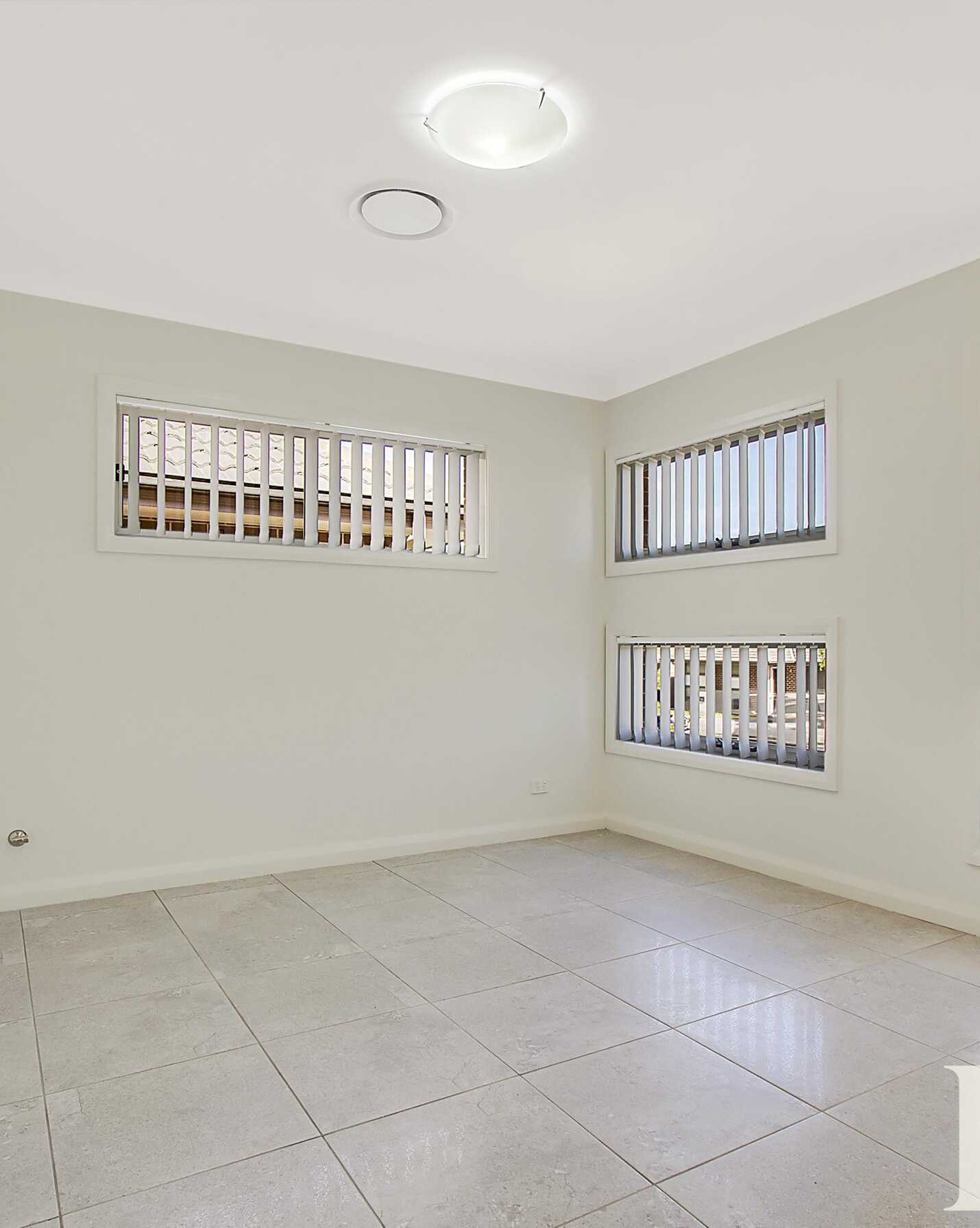 71 Richards Loop Oran Park, Park - Thumbnail 6