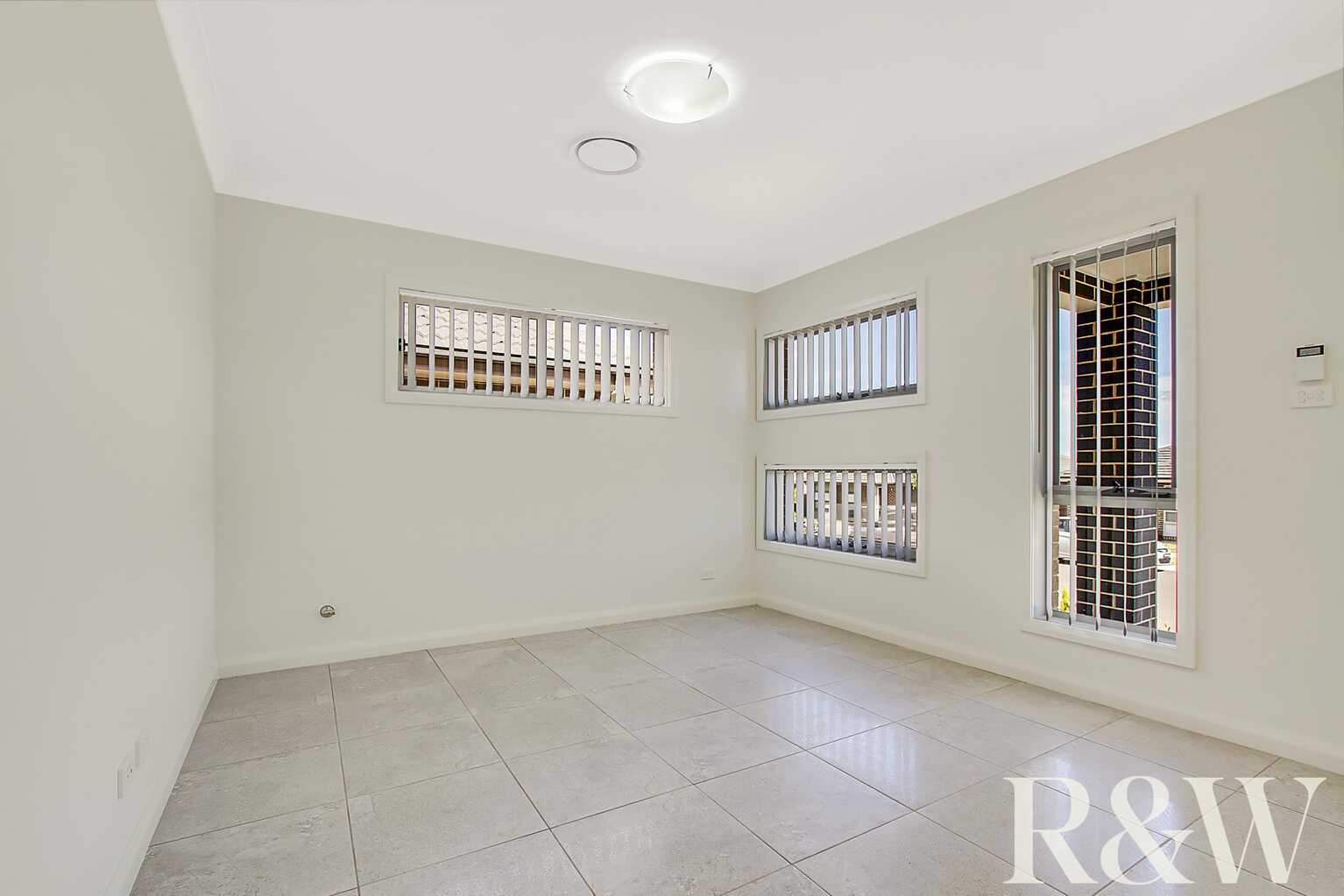 71 Richards Loop Oran Park 71 Richards Loop Oran Park