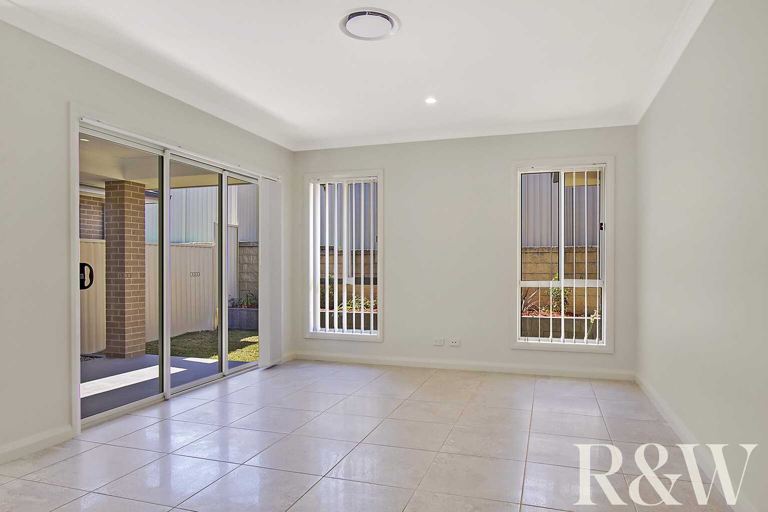 71 Richards Loop Oran Park 71 Richards Loop Oran Park