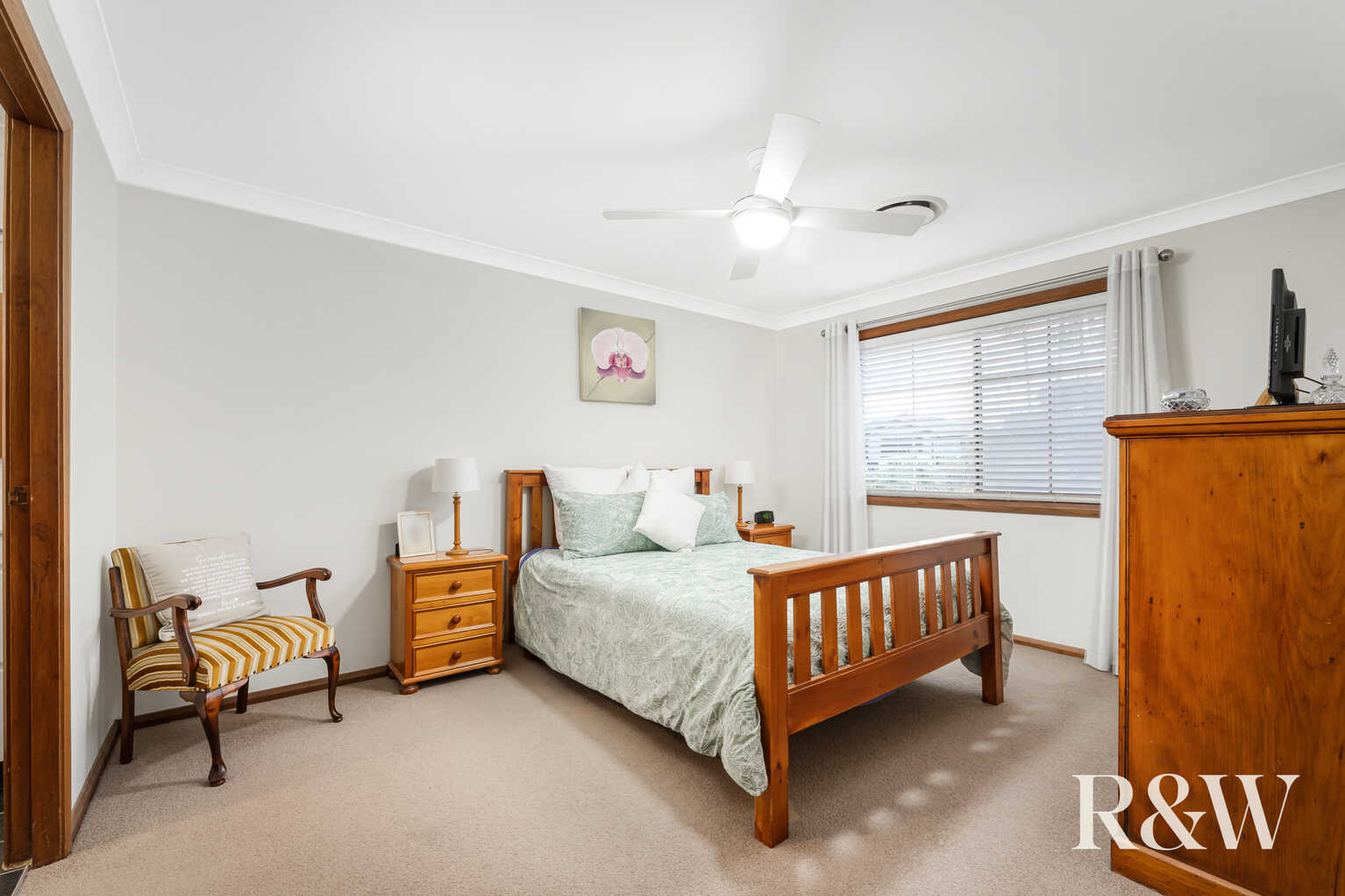 16 Fallon Close Quakers Hill 16 Fallon Close Quakers Hill
