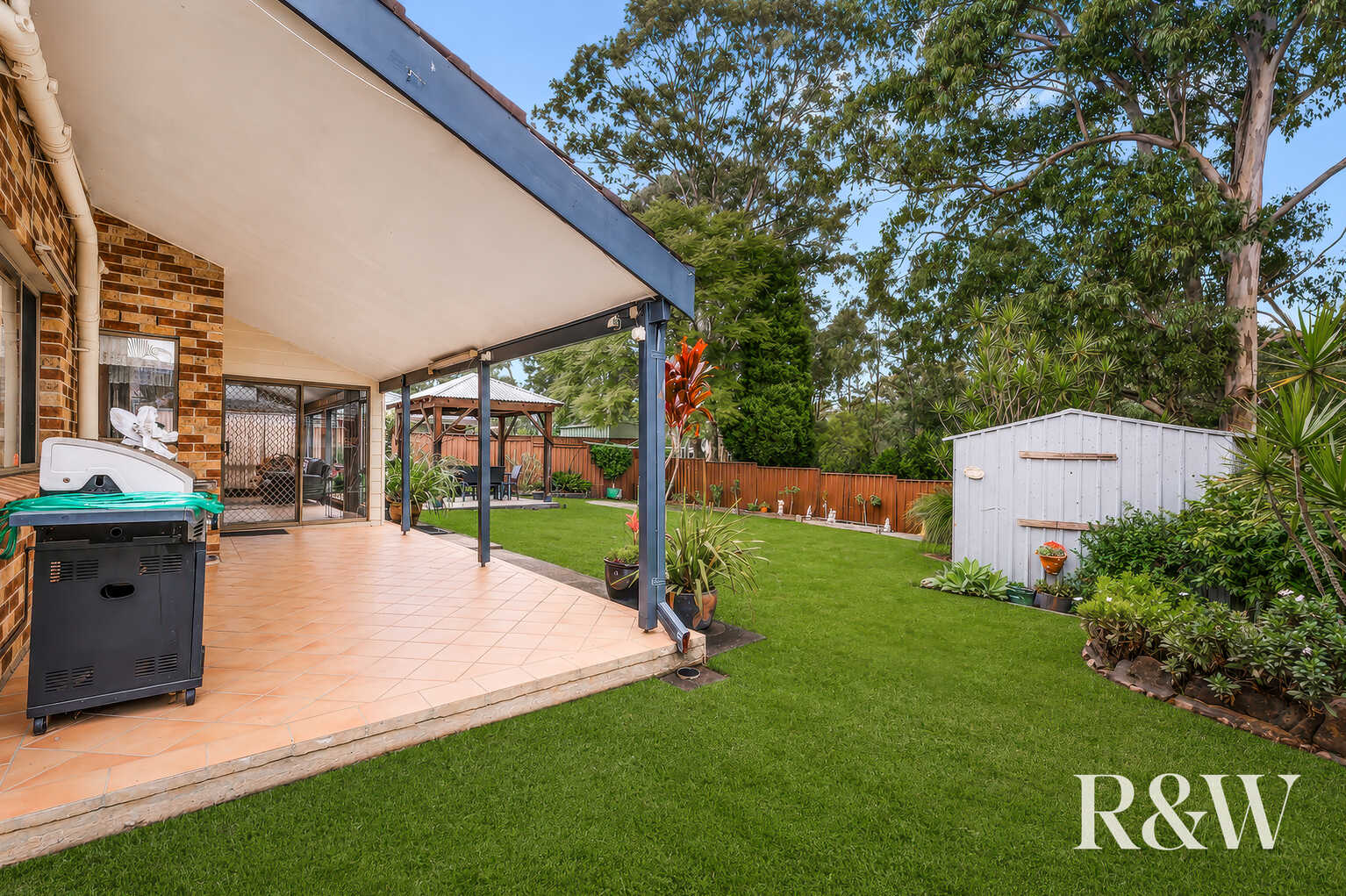 16 Fallon Close Quakers Hill 16 Fallon Close Quakers Hill