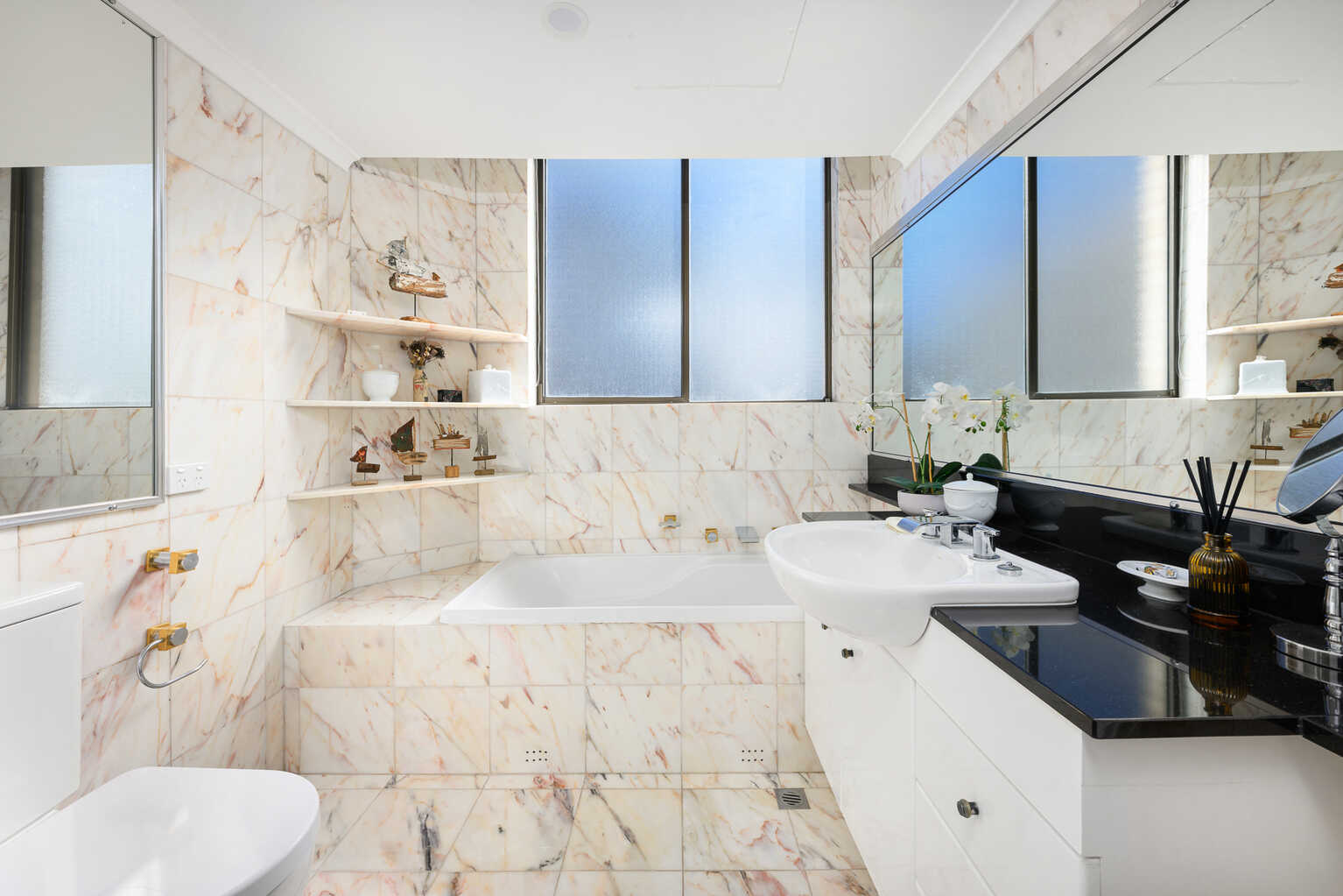 37/171 Walker Street North Sydney