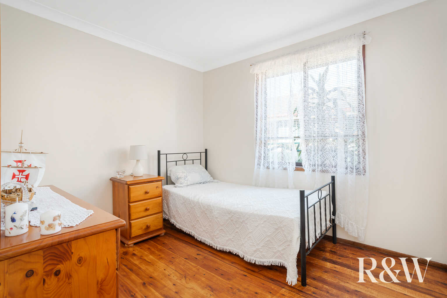 33 Clyde Avenue St Clair 33 Clyde Avenue St Clair