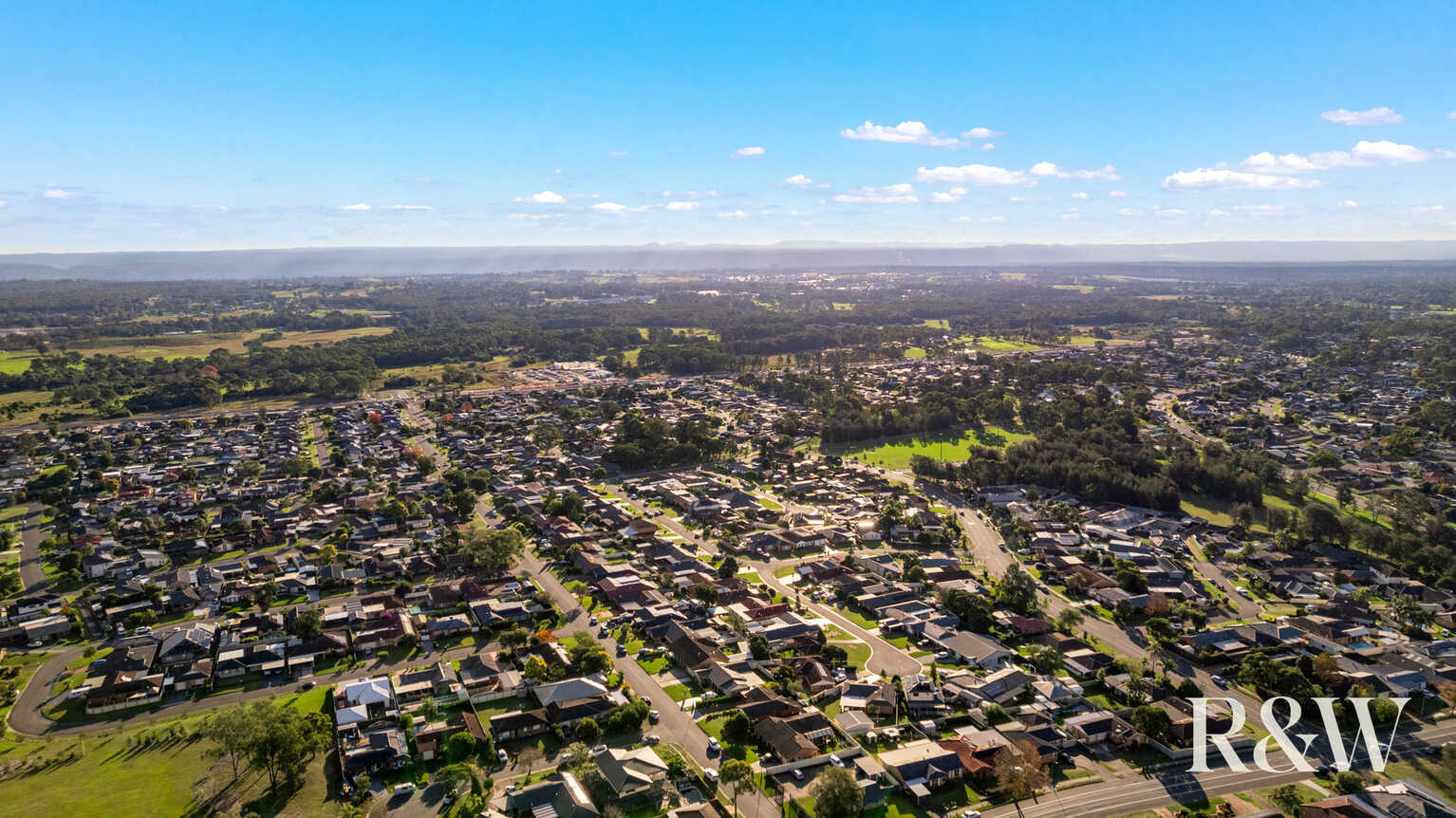 33 Clyde Avenue St Clair 33 Clyde Avenue St Clair