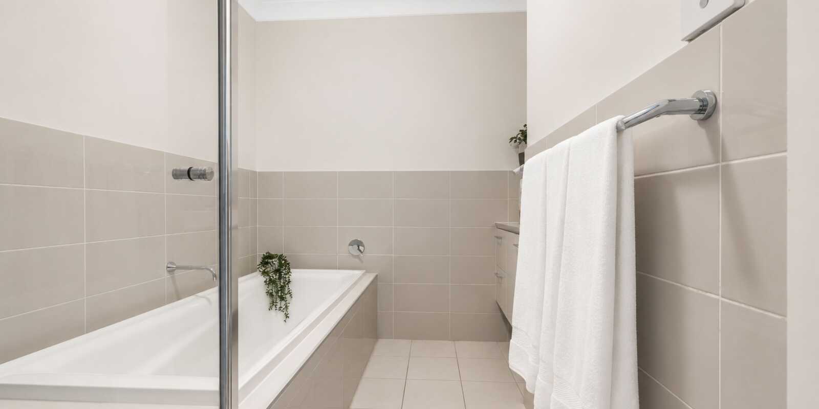 3 HIGHLAND CLOSE Macquarie Links 3 HIGHLAND CLOSE Macquarie Links