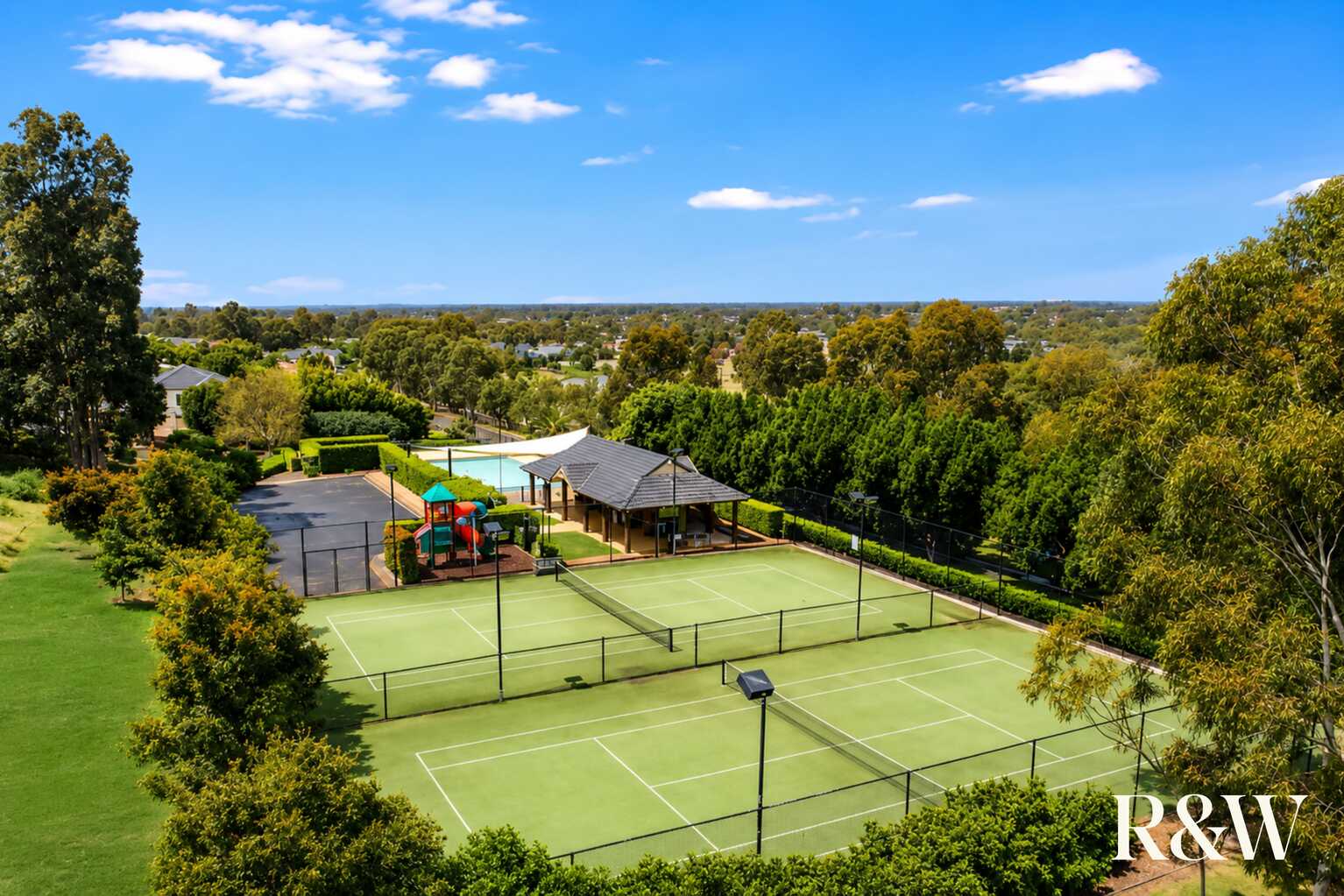 3 HIGHLAND CLOSE Macquarie Links 3 HIGHLAND CLOSE Macquarie Links