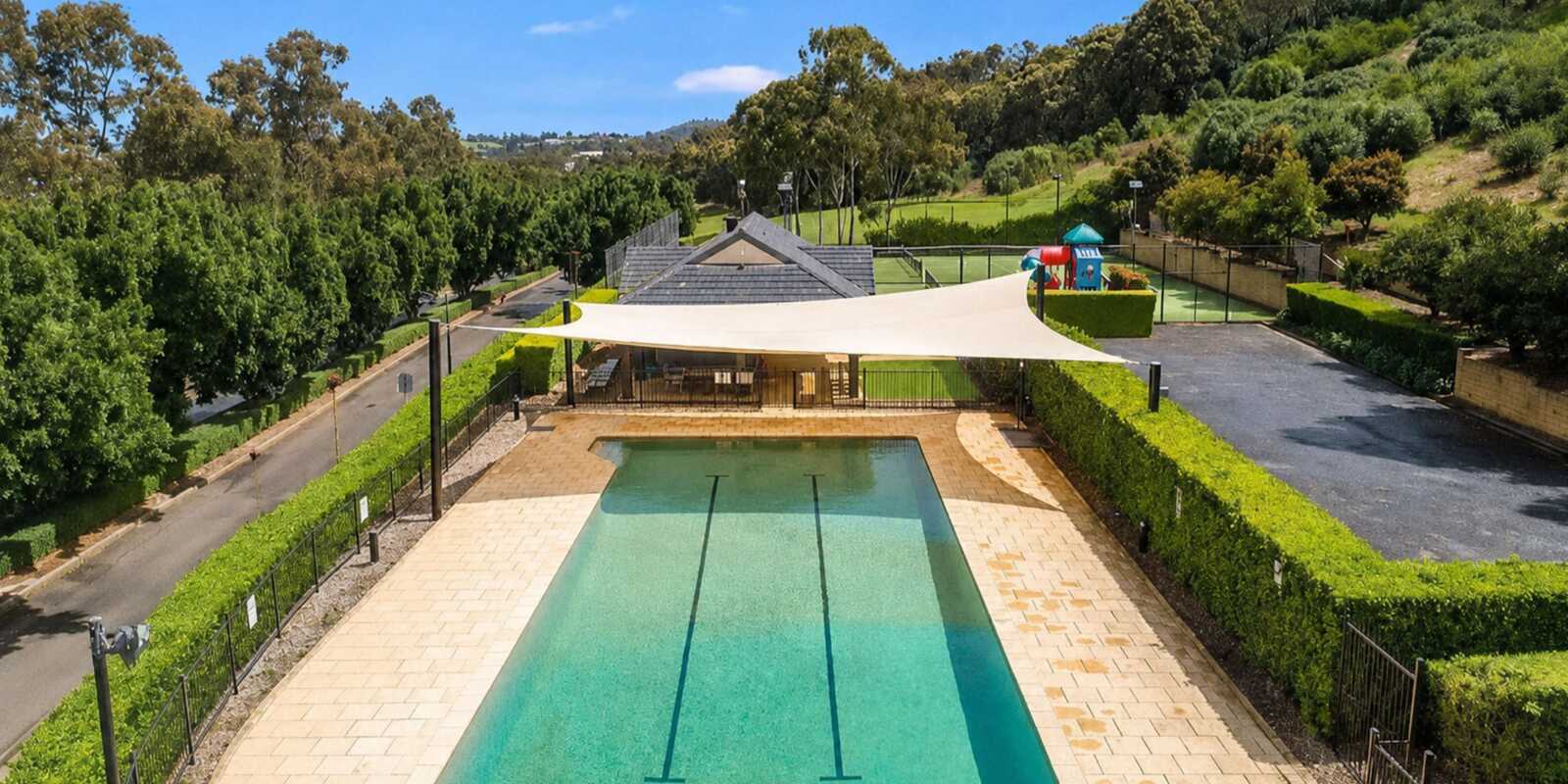 3 HIGHLAND CLOSE Macquarie Links 3 HIGHLAND CLOSE Macquarie Links