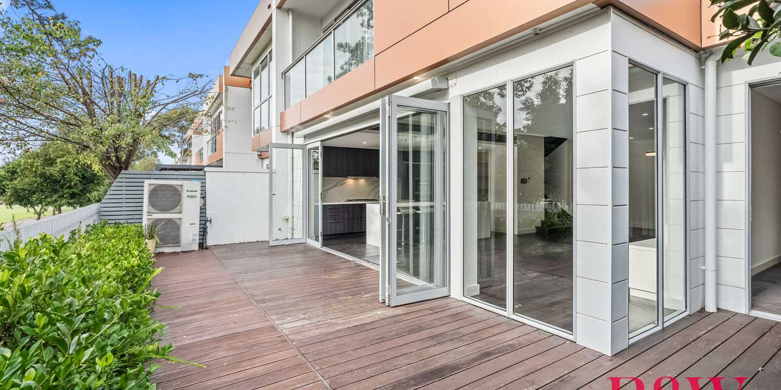 11 Fairway Circuit Strathfield