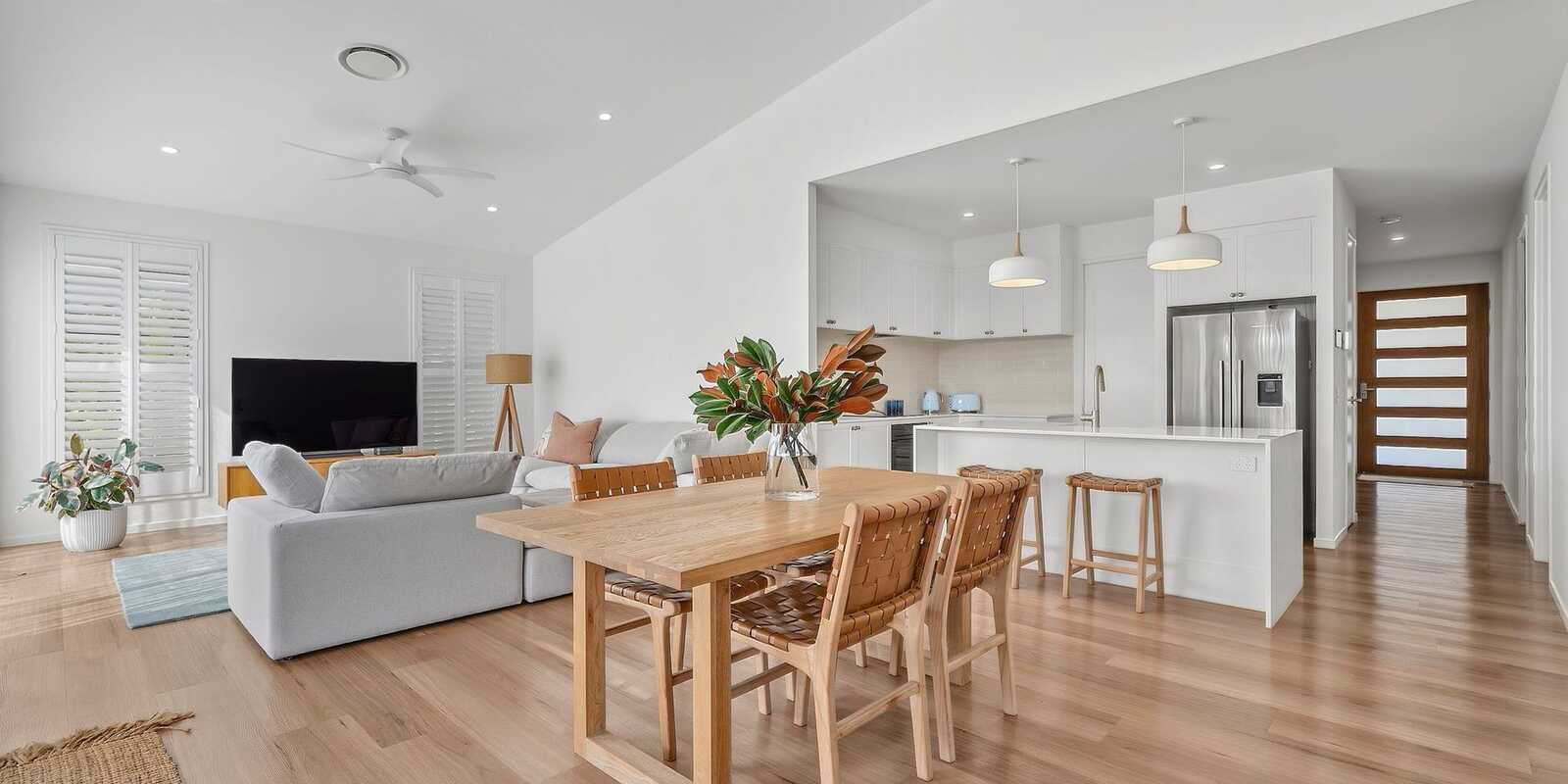 7 Sierra Place Mount Coolum 7 Sierra Place Mount Coolum