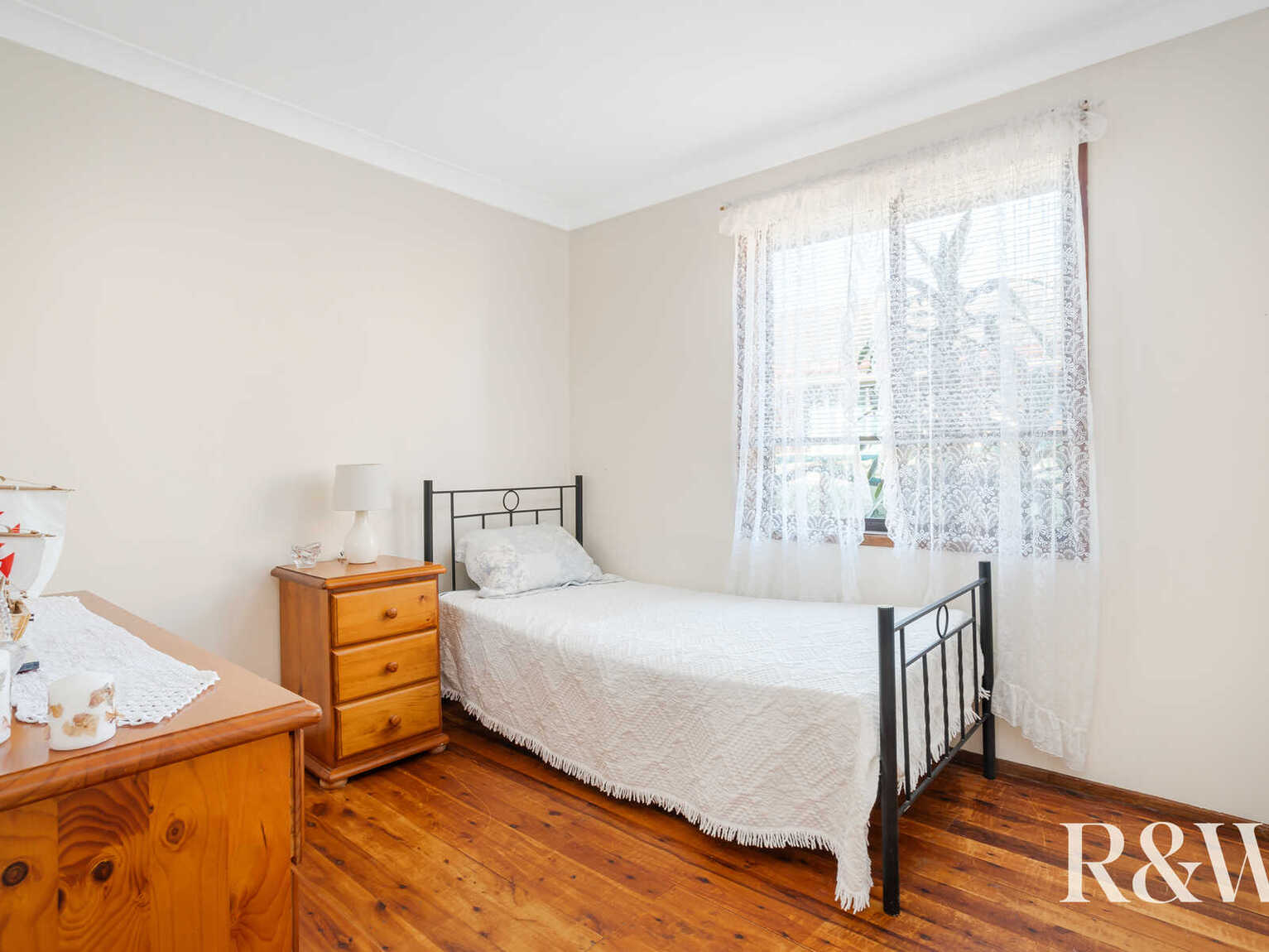 33 Clyde Avenue St Clair 33 Clyde Avenue St Clair