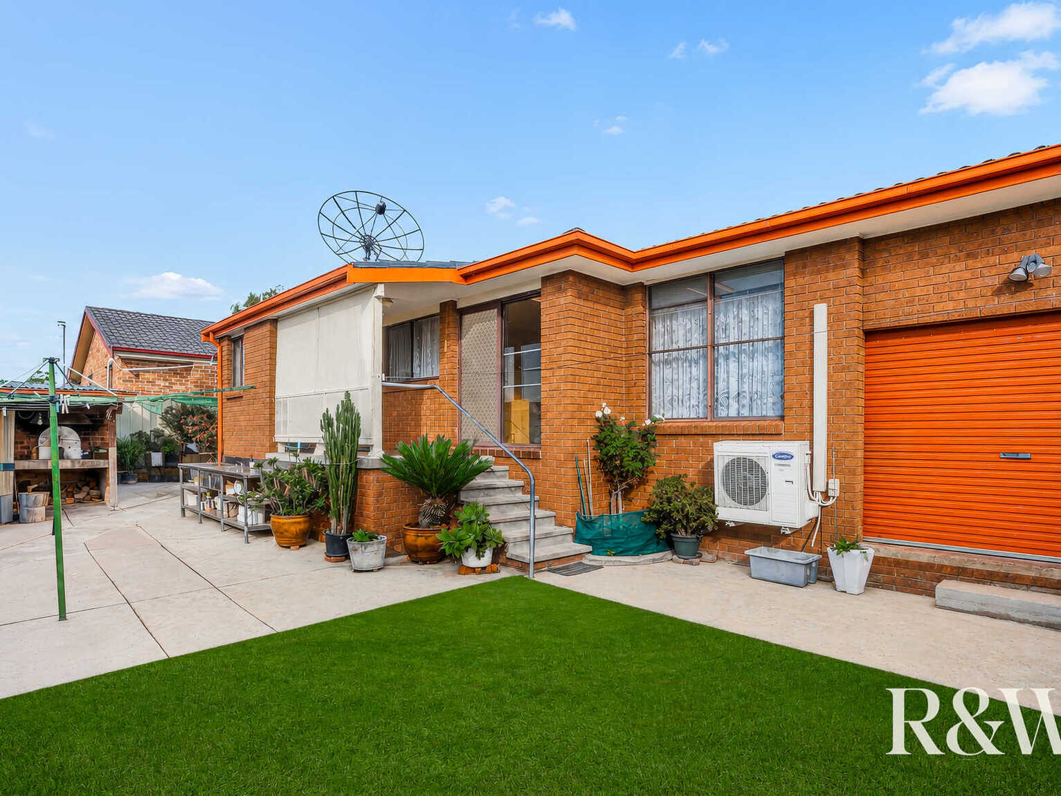 33 Clyde Avenue St Clair 33 Clyde Avenue St Clair