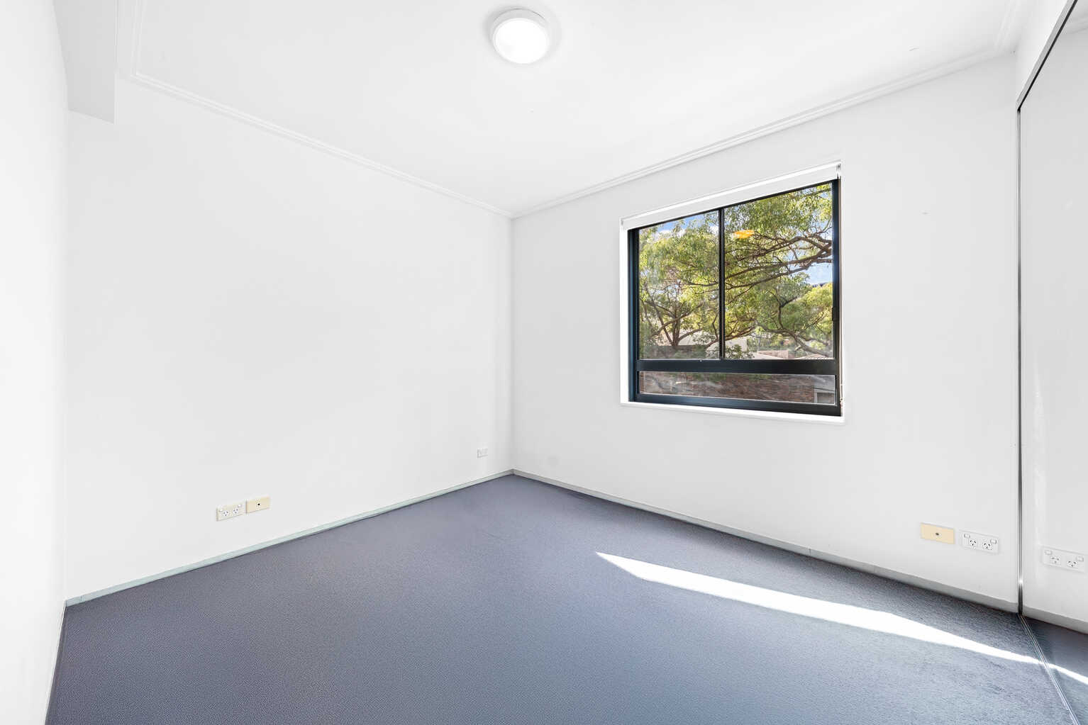 B310/9 Hunter Street Waterloo