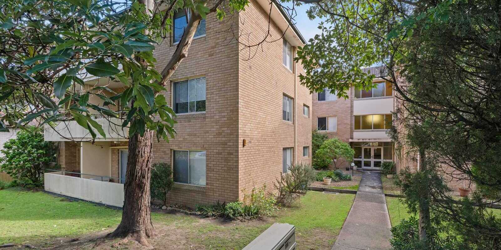 13/8 Minter Street Canterbury