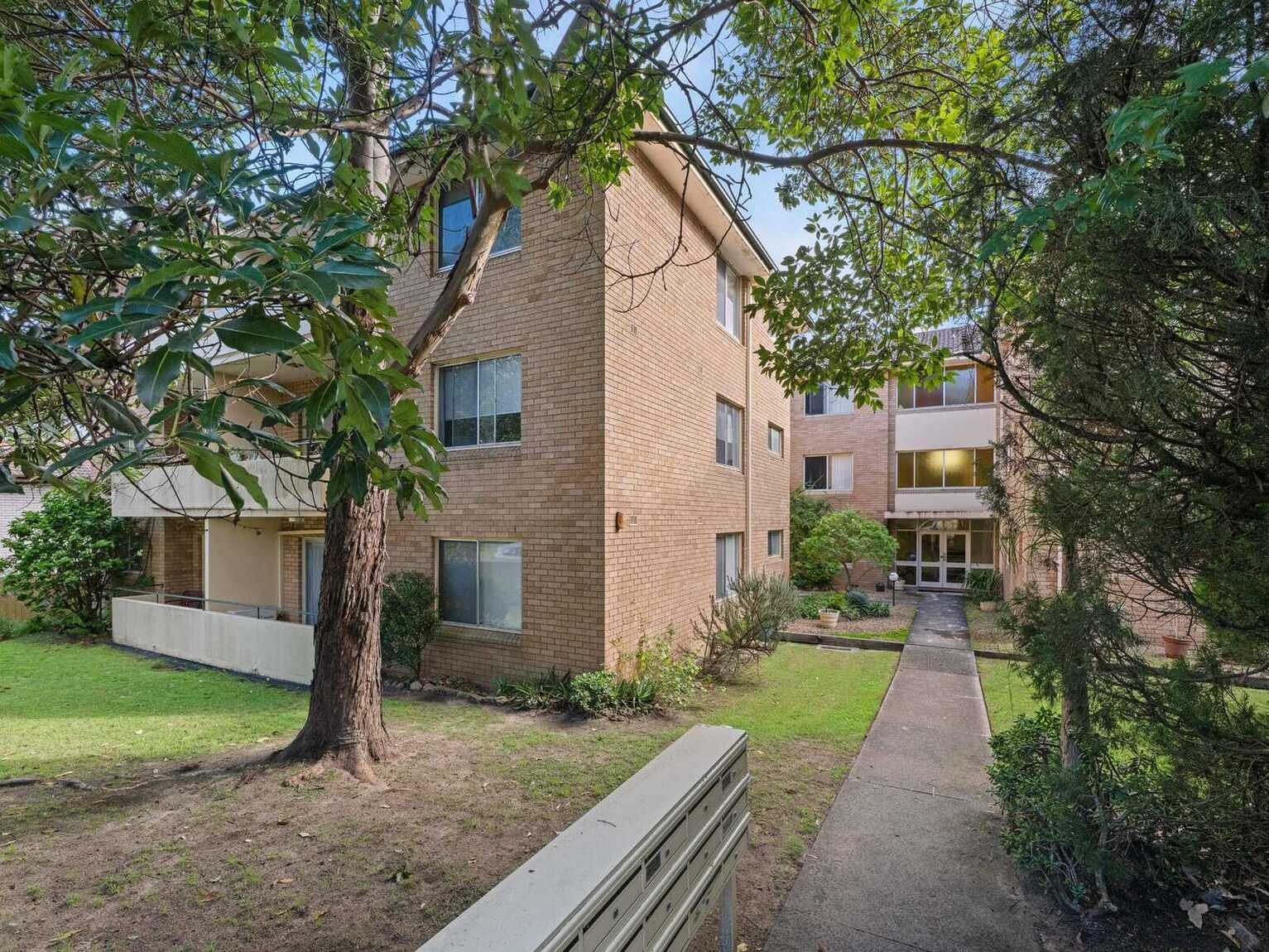 13/8 Minter Street Canterbury