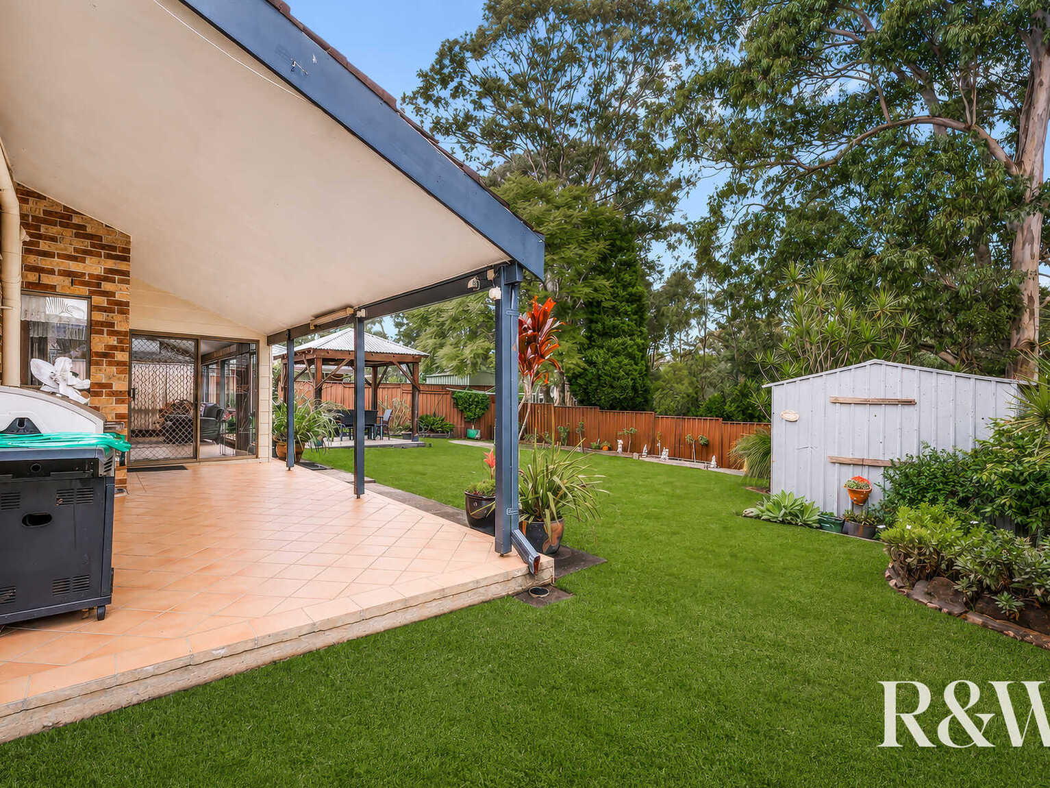 16 Fallon Close Quakers Hill 16 Fallon Close Quakers Hill