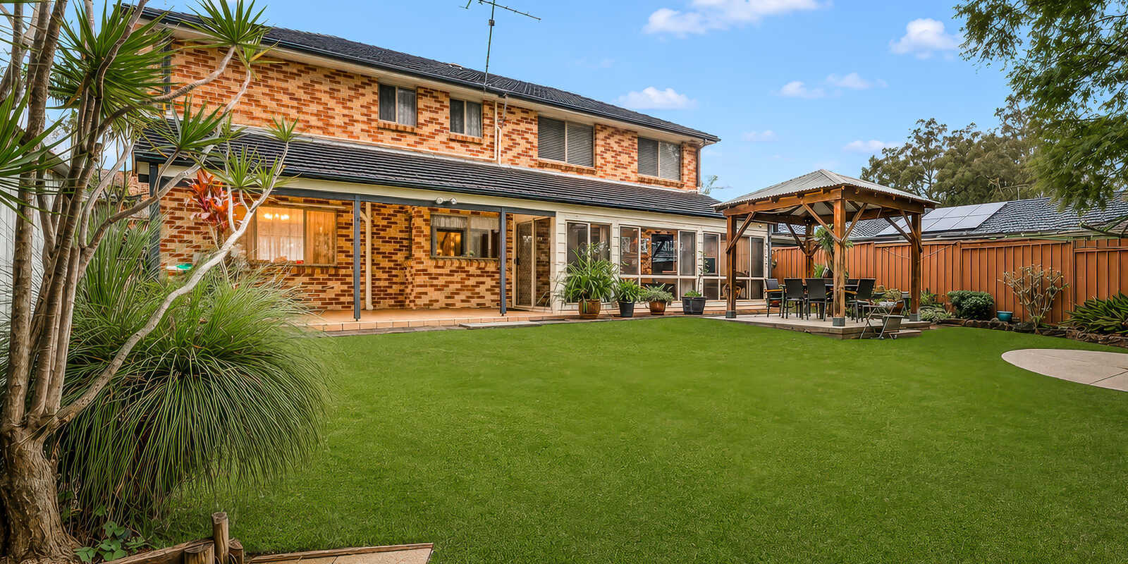 16 Fallon Close Quakers Hill 16 Fallon Close Quakers Hill
