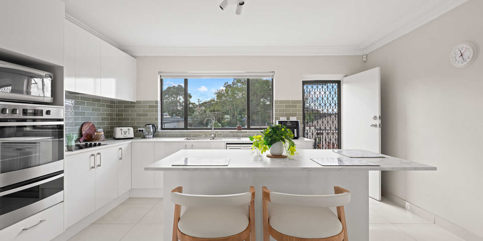 16 Plant Street Carlton