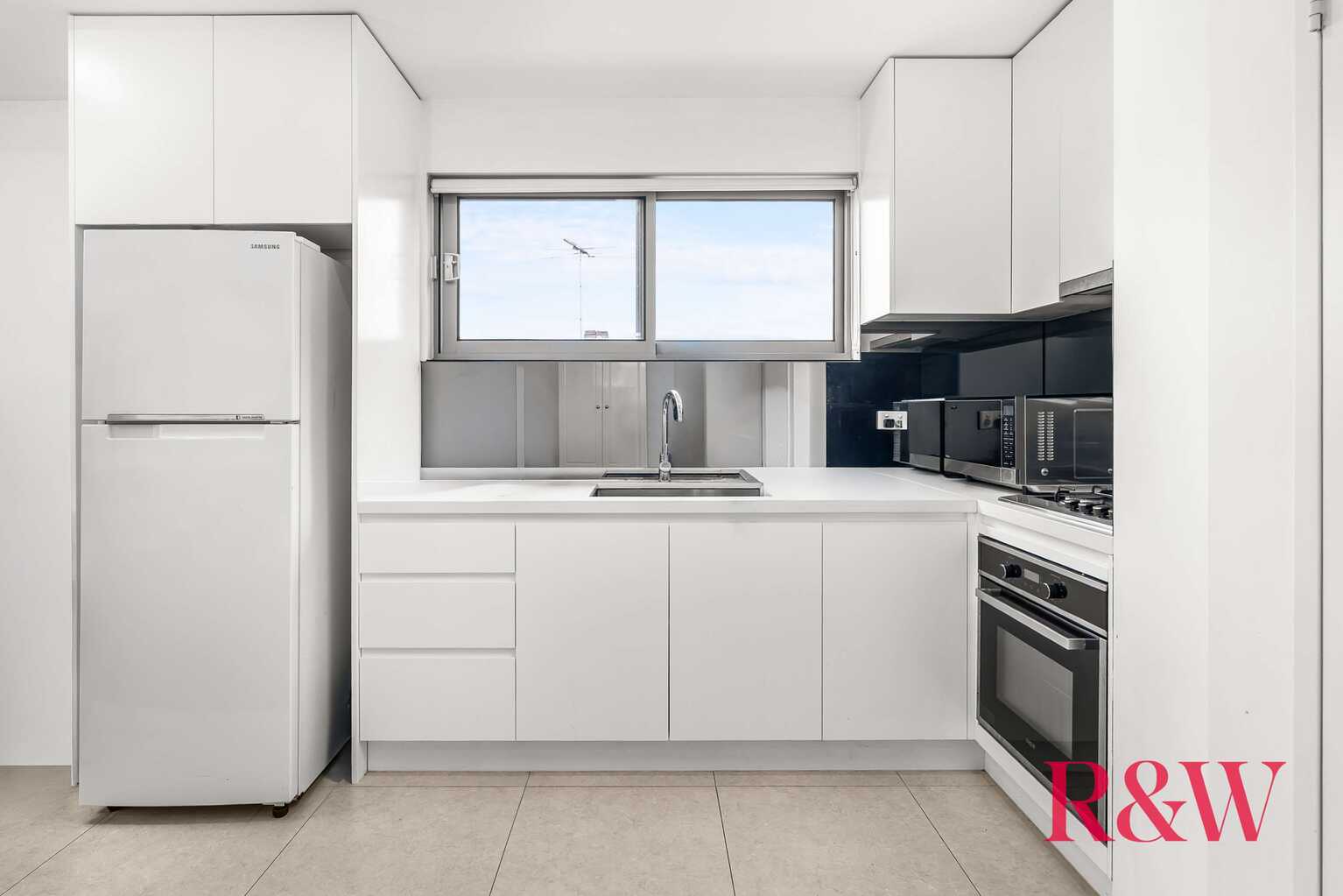 4/1 BEDE STREET Strathfield South
