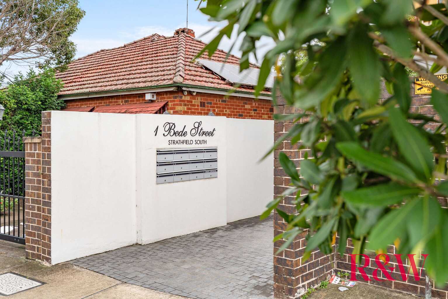 4/1 BEDE STREET Strathfield South