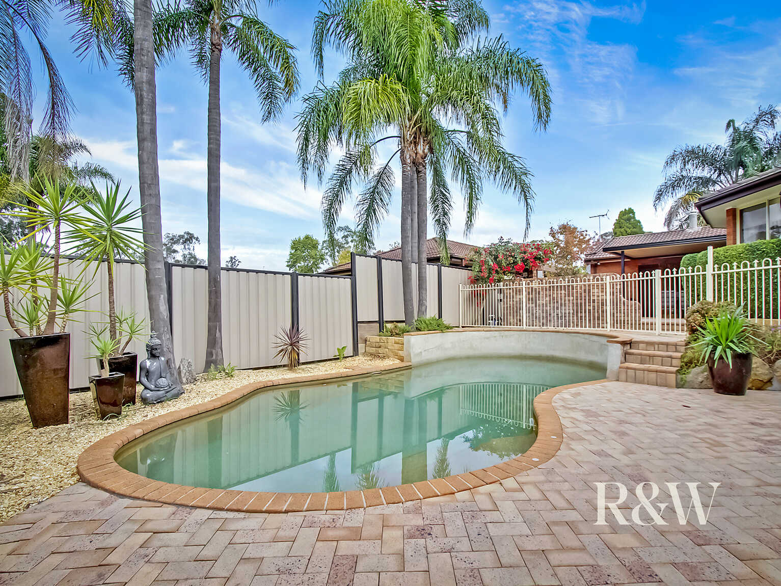 23 Illawarra Drive St Clair 23 Illawarra Drive St Clair