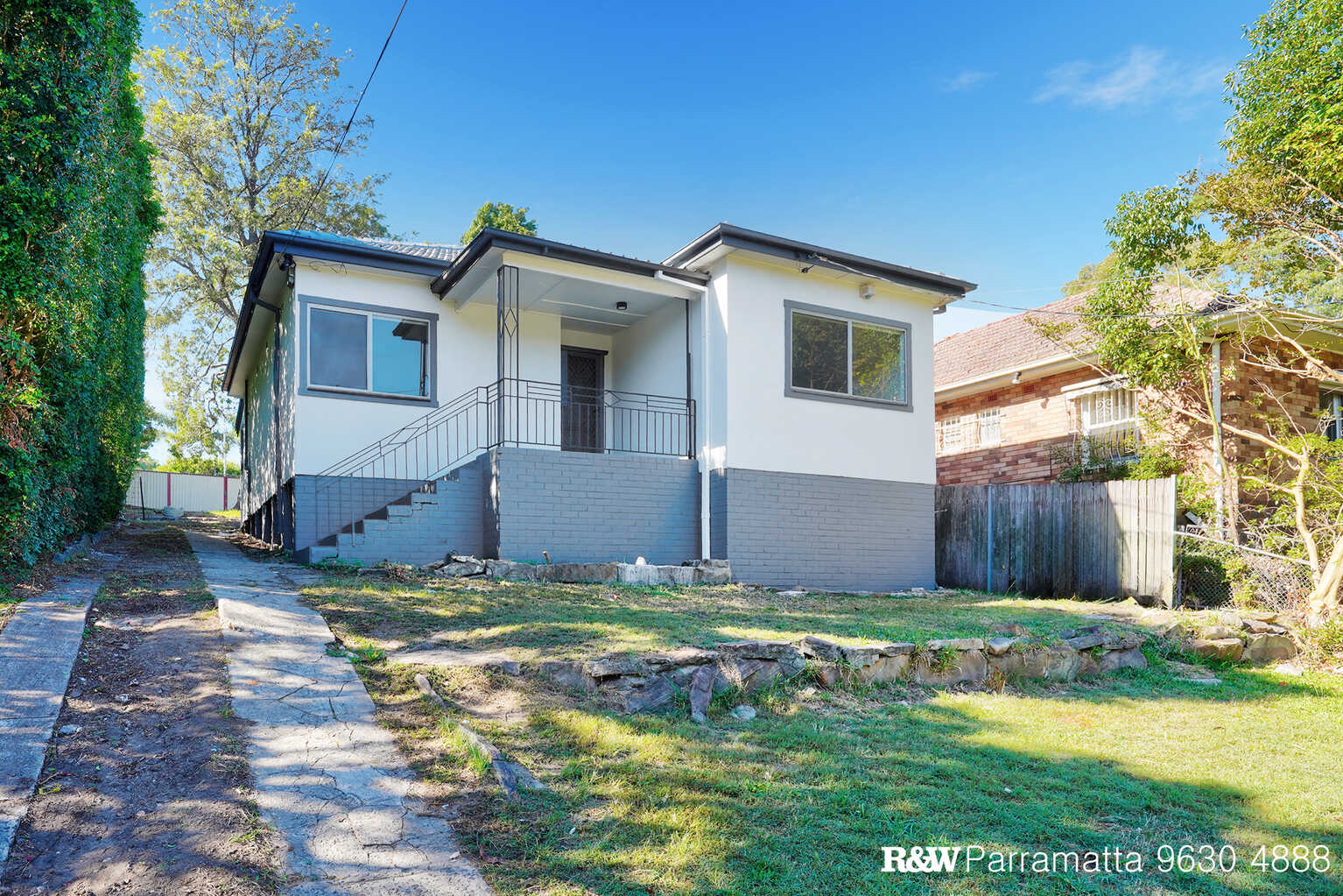 68 Rippon Avenue Dundas 68 Rippon Avenue Dundas