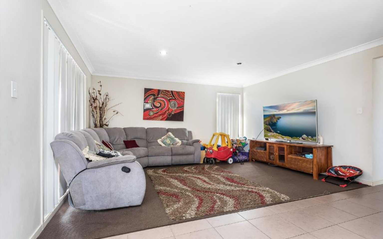 31-33 Daintree Street Bellmere