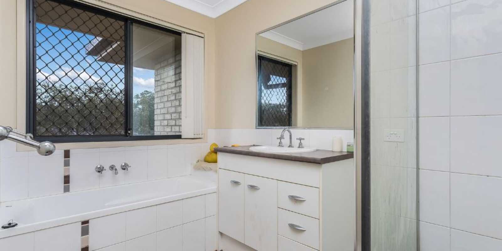 31-33 Daintree Street Bellmere