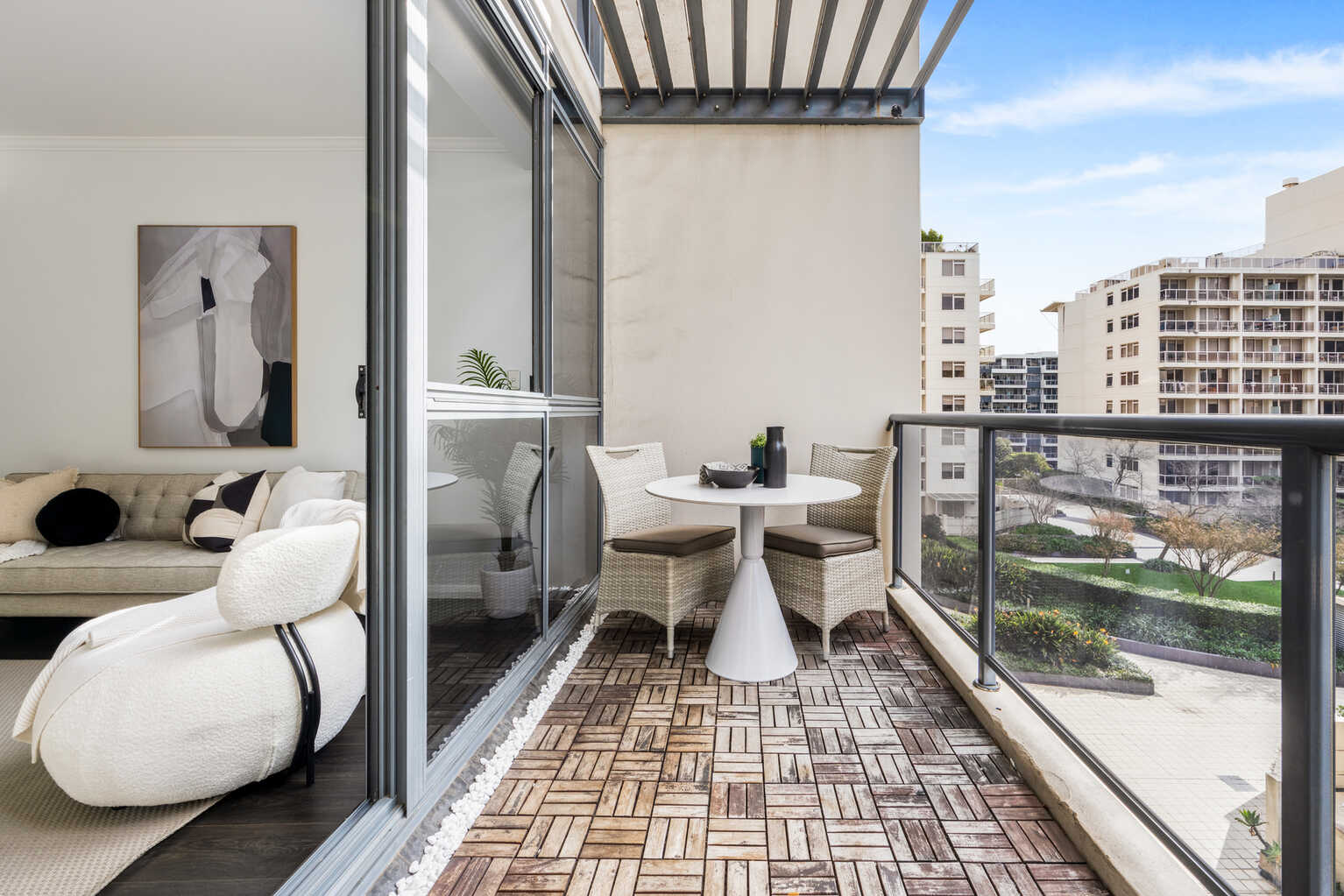 139/10 Lachlan Street Waterloo