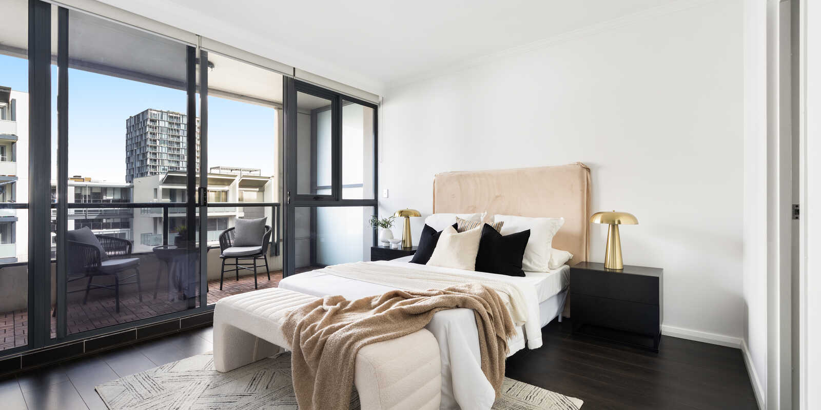 139/10 Lachlan Street Waterloo
