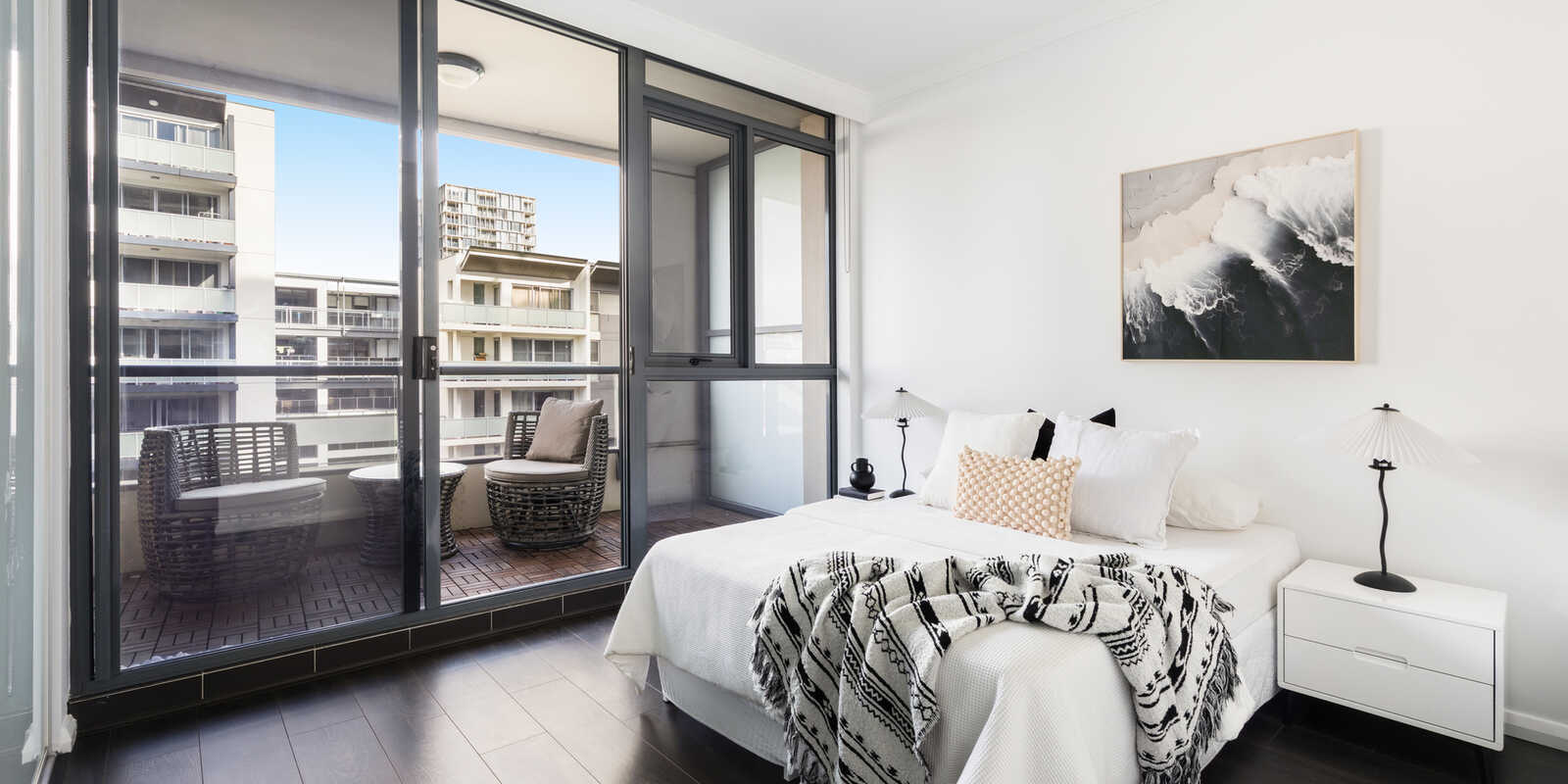 139/10 Lachlan Street Waterloo