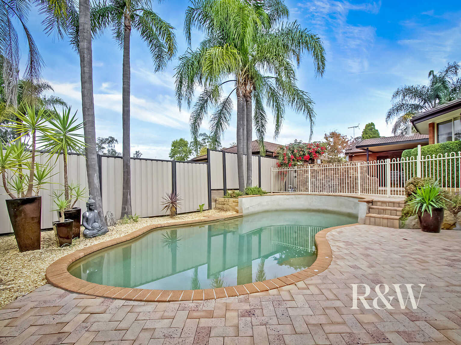 23 Illawarra Drive St Clair 23 Illawarra Drive St Clair