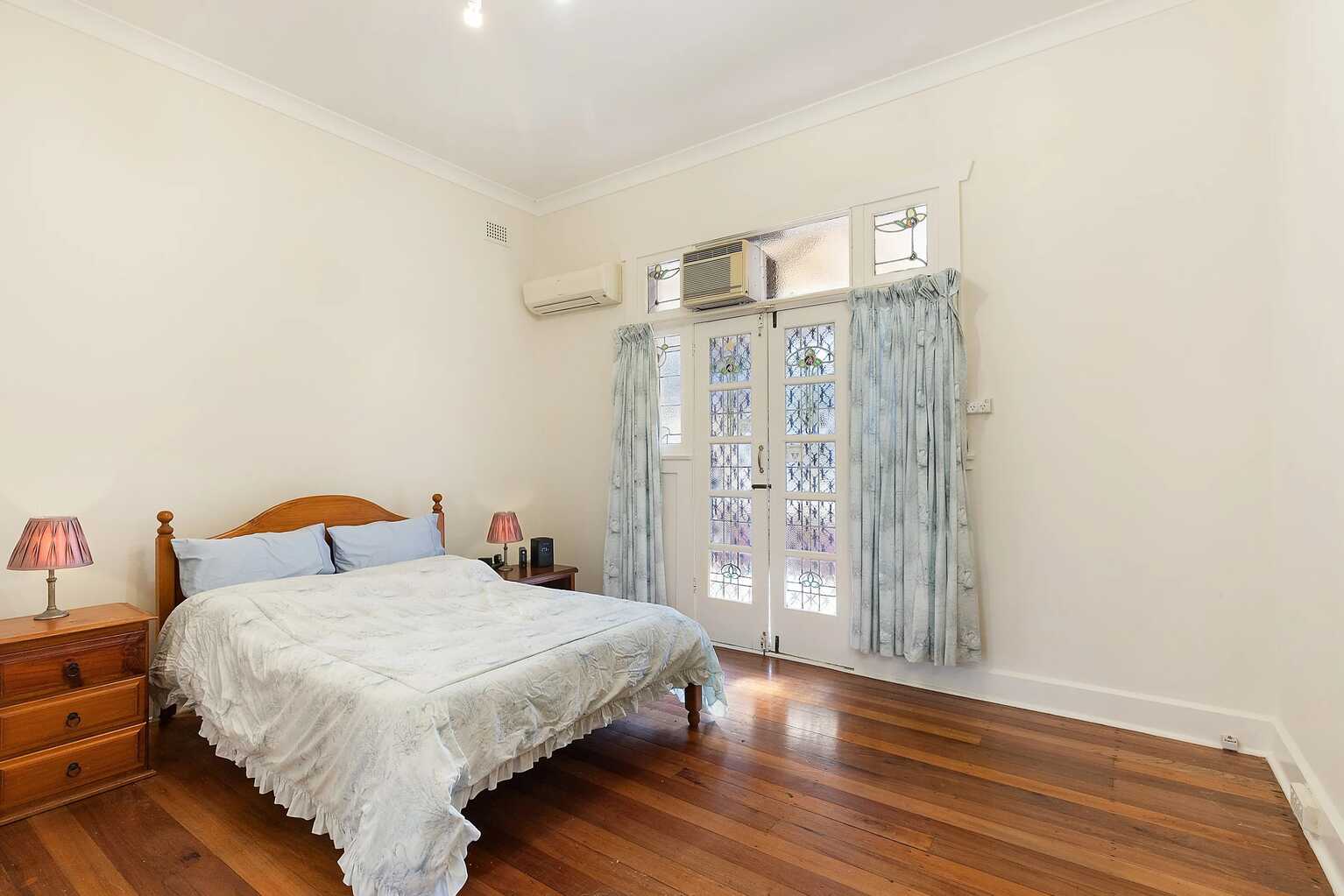 4 Merrenburn Ave Naremburn