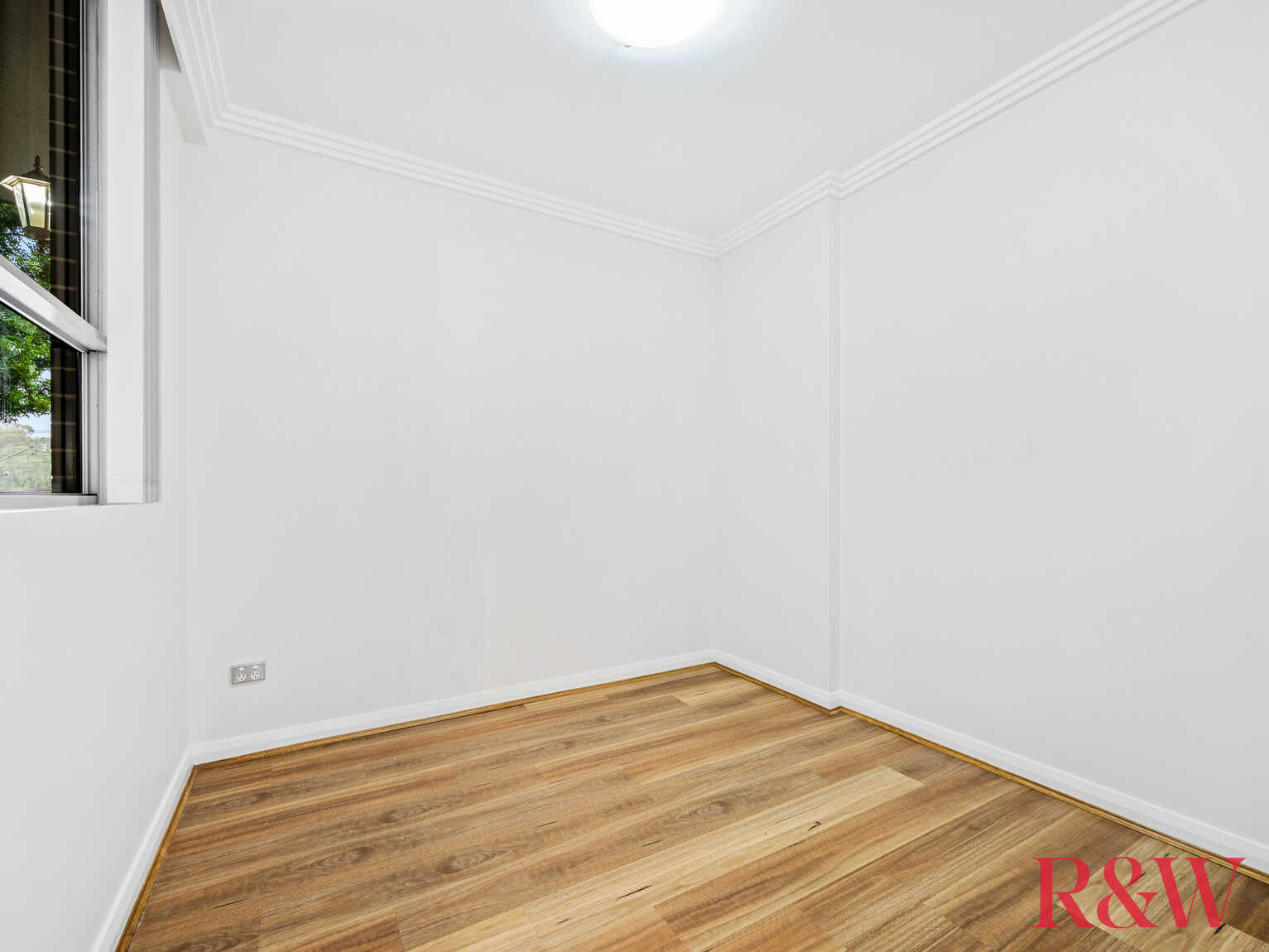 101P/81-86 Courallie Avenue Homebush West