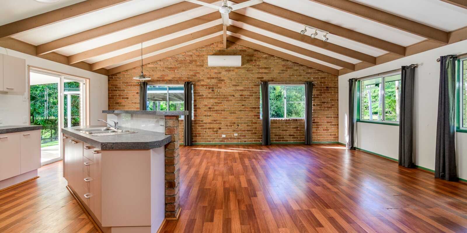 10 Harper Road Bellmere 10 Harper Road Bellmere