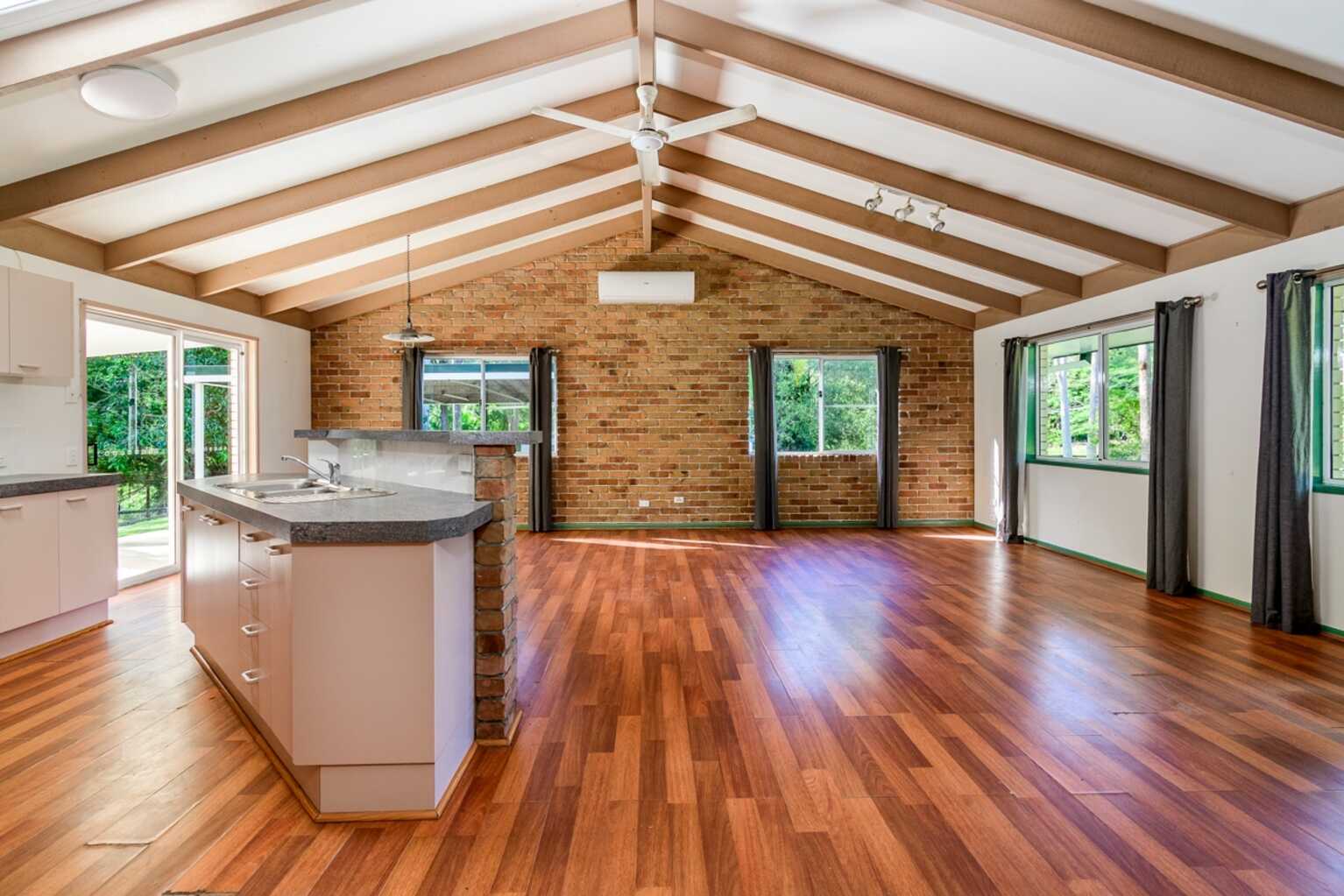 10 Harper Road Bellmere 10 Harper Road Bellmere