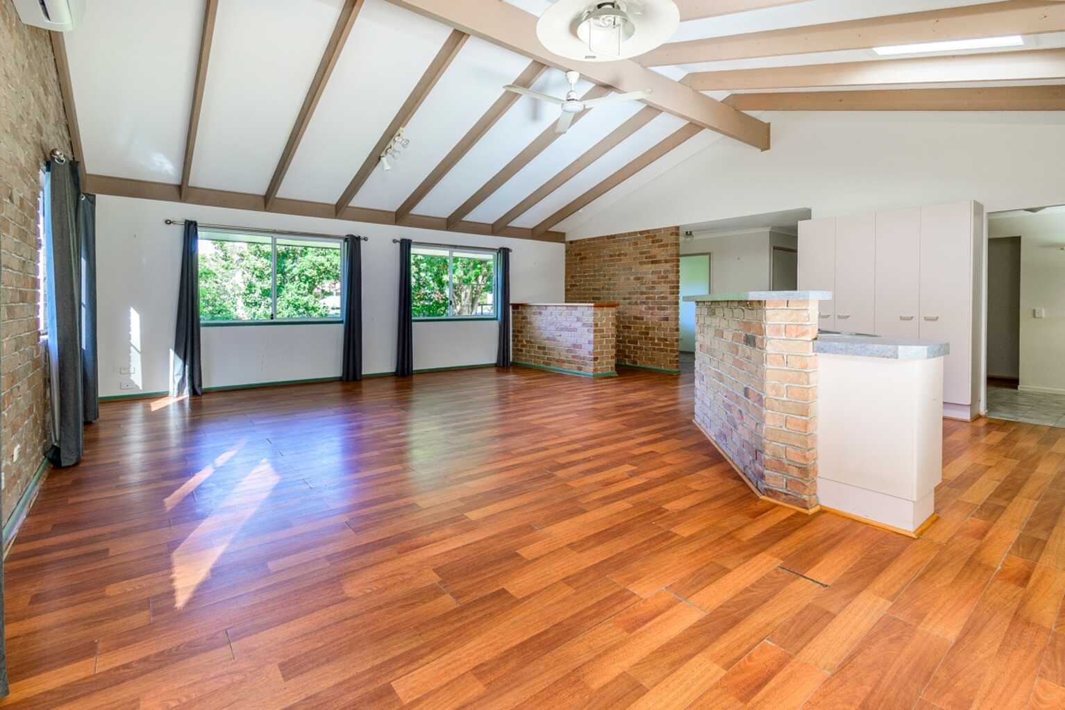 10 Harper Road Bellmere 10 Harper Road Bellmere