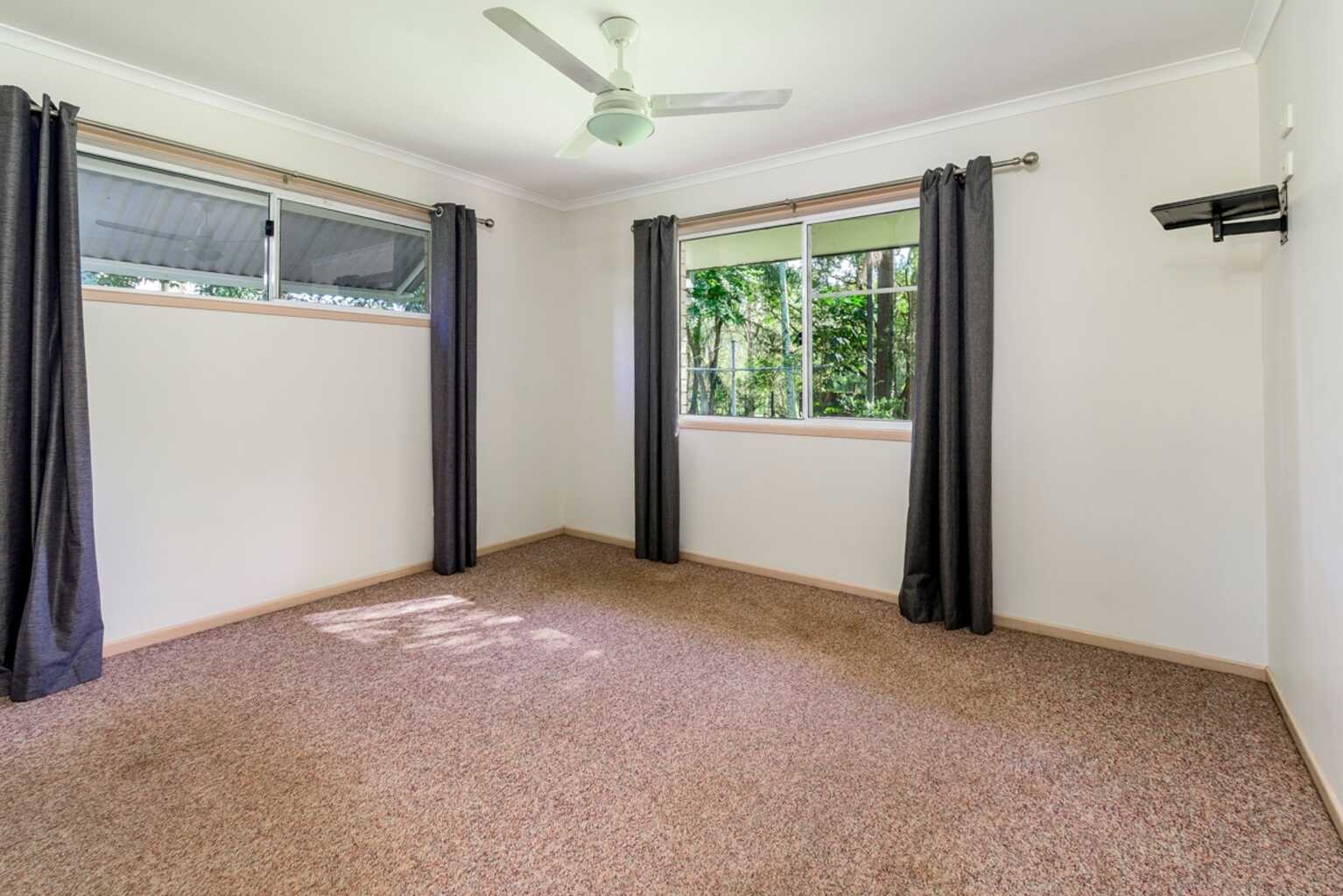 10 Harper Road Bellmere 10 Harper Road Bellmere