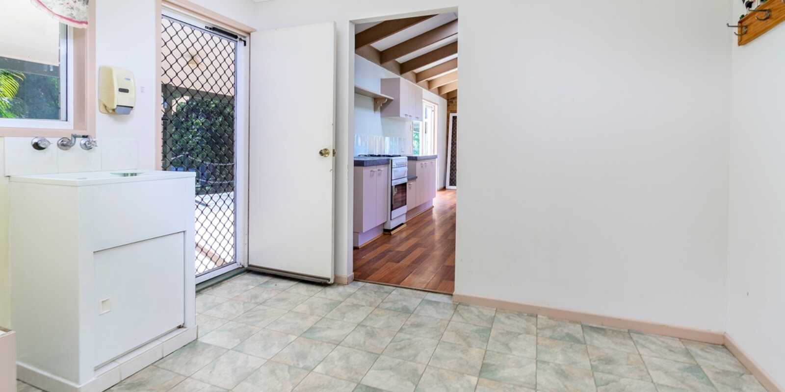10 Harper Road Bellmere 10 Harper Road Bellmere