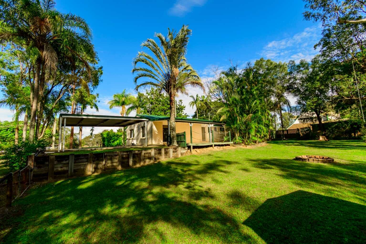 10 Harper Road Bellmere 10 Harper Road Bellmere