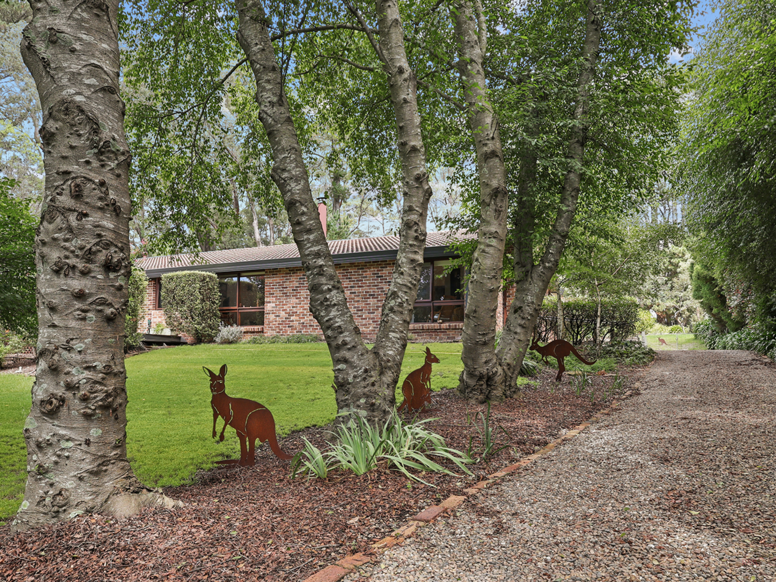 9 Farnborough Drive Moss Vale 9 Farnborough Drive Moss Vale