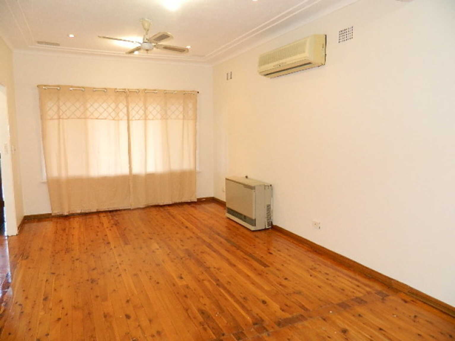 121 Webster Road Lurnea