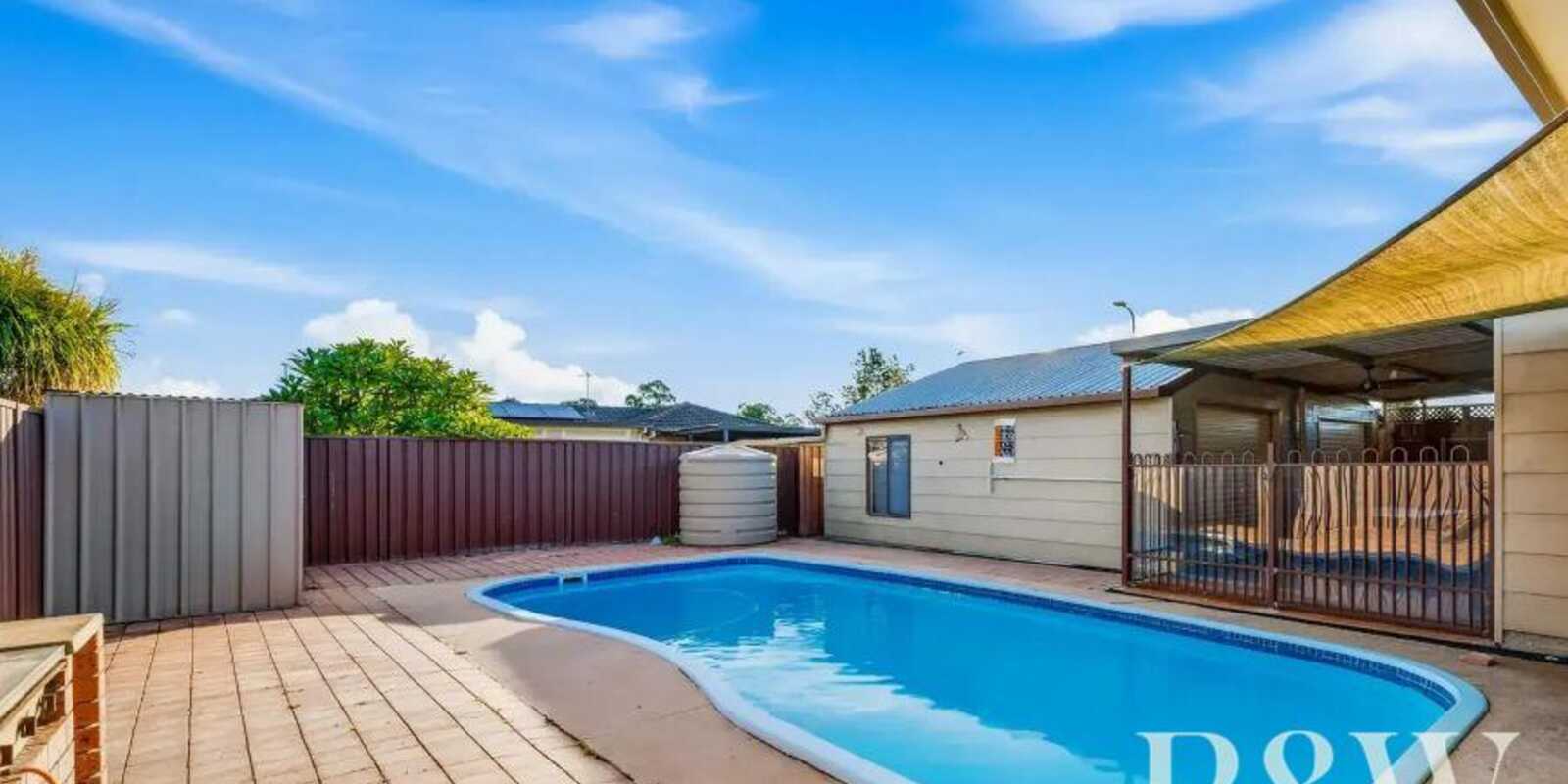 27 Grevillea Drive St Clair