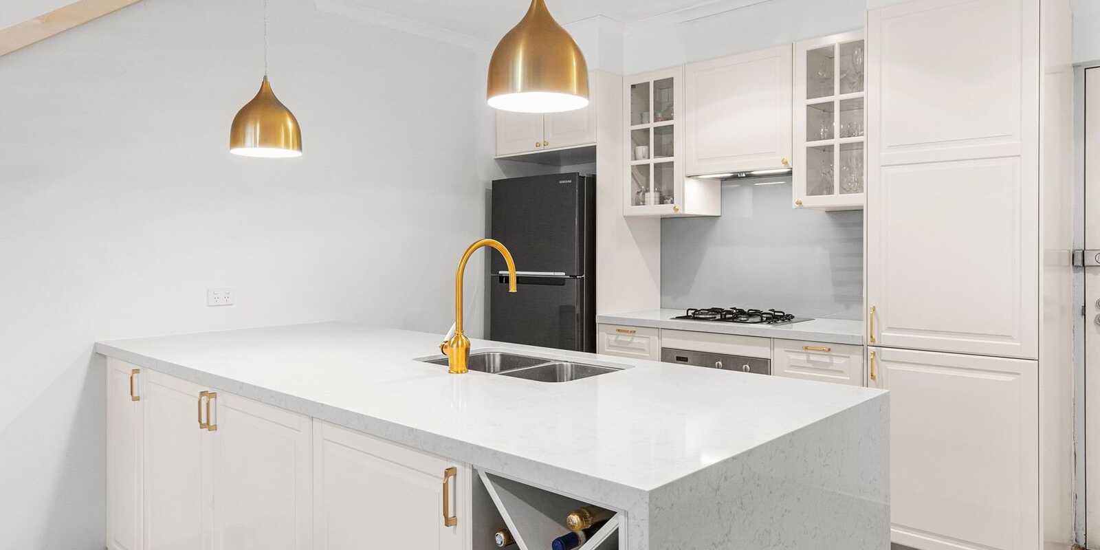 7/8 Grandstand Parade Zetland 7/8 Grandstand Parade Zetland